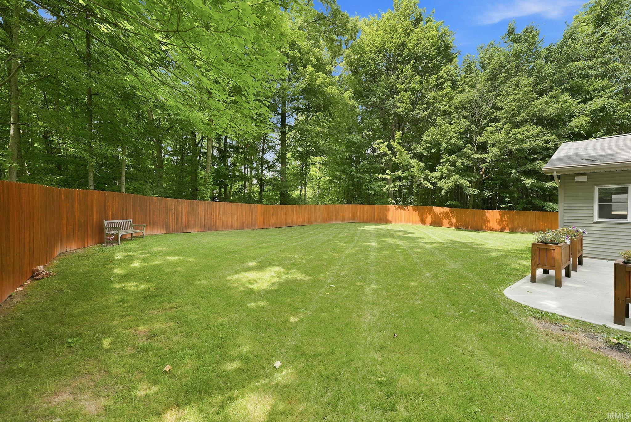 Photo 3 of 9904 Circlewood Drive