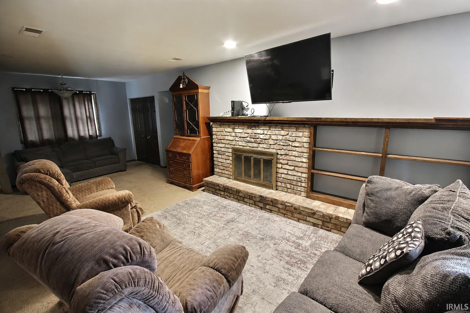 Photo 8 of 6001 Fitchburg Place