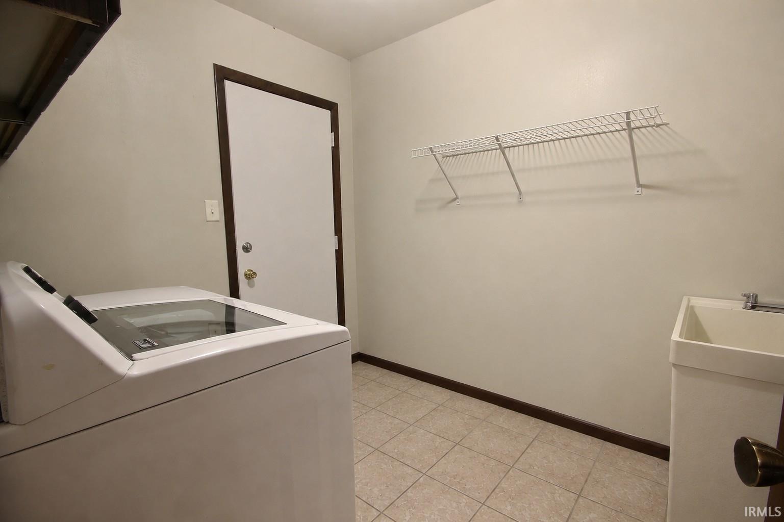 Photo 9 of 6001 Fitchburg Place