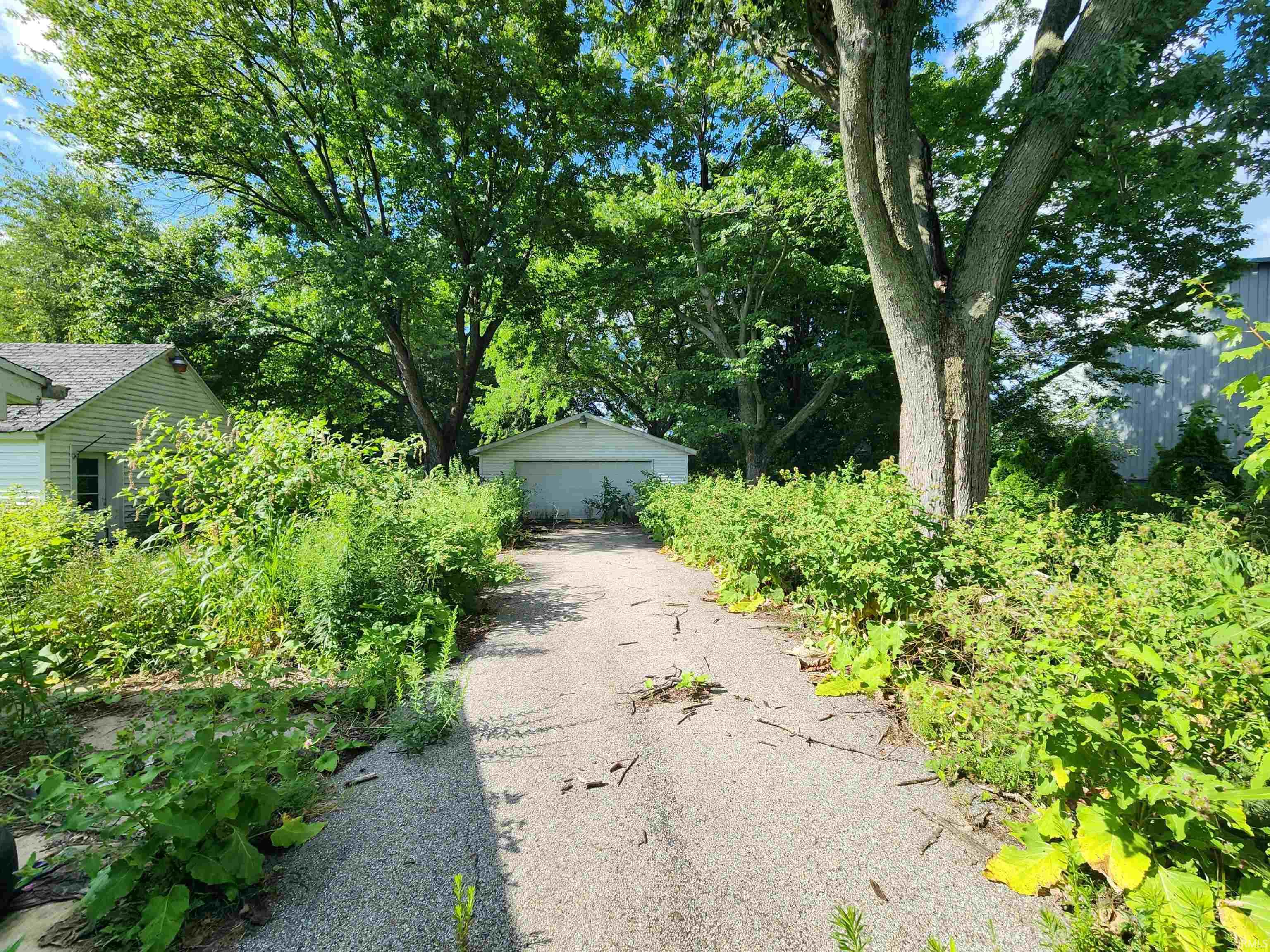 11th image of 20995 Osborne Rd, Lakeville, IN 46536 | MLS# 202629580
