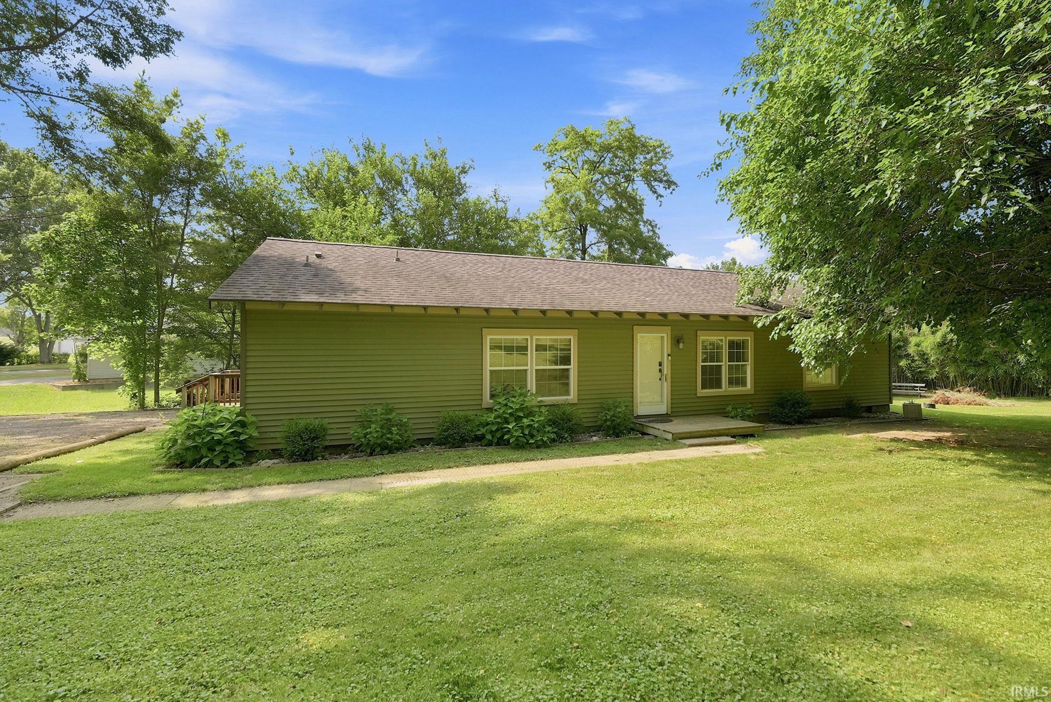 3rd image of 340 E Tulip Tree Ln, Warsaw, IN 46580 | MLS# 202629612