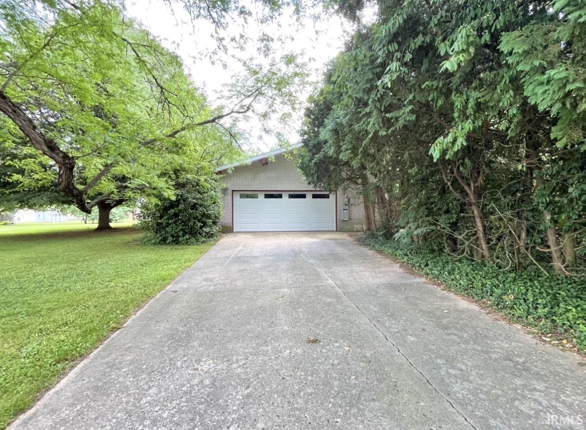 4th image of 807 Heaston St, Winchester, IN 47394 | MLS# 202629720