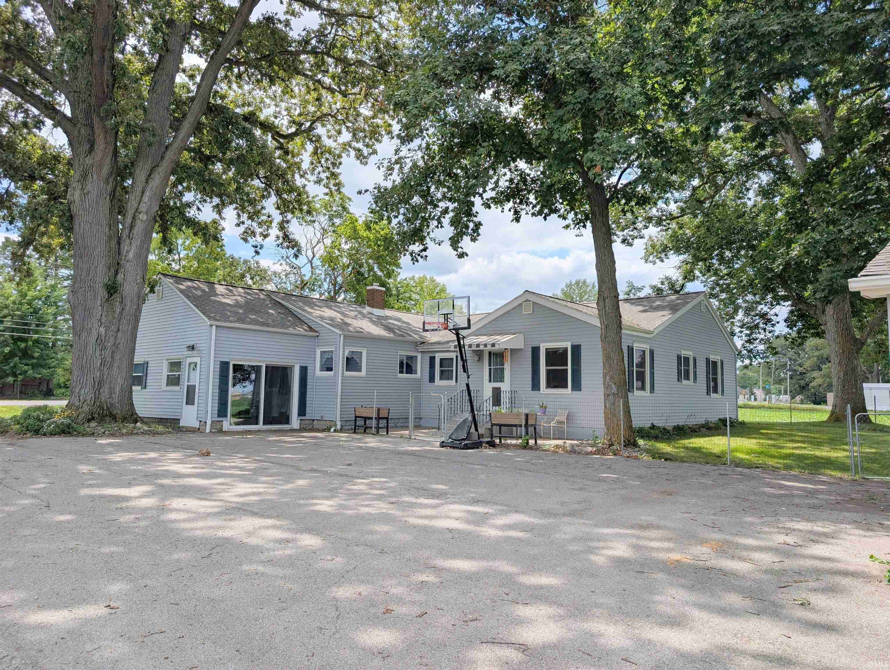 Photo 1 of Manufactured home for sale at 1105 W Lancaster St, Bluffton, IN 46714 | MLS# 202629727 | Listing updated on 2026-10-06