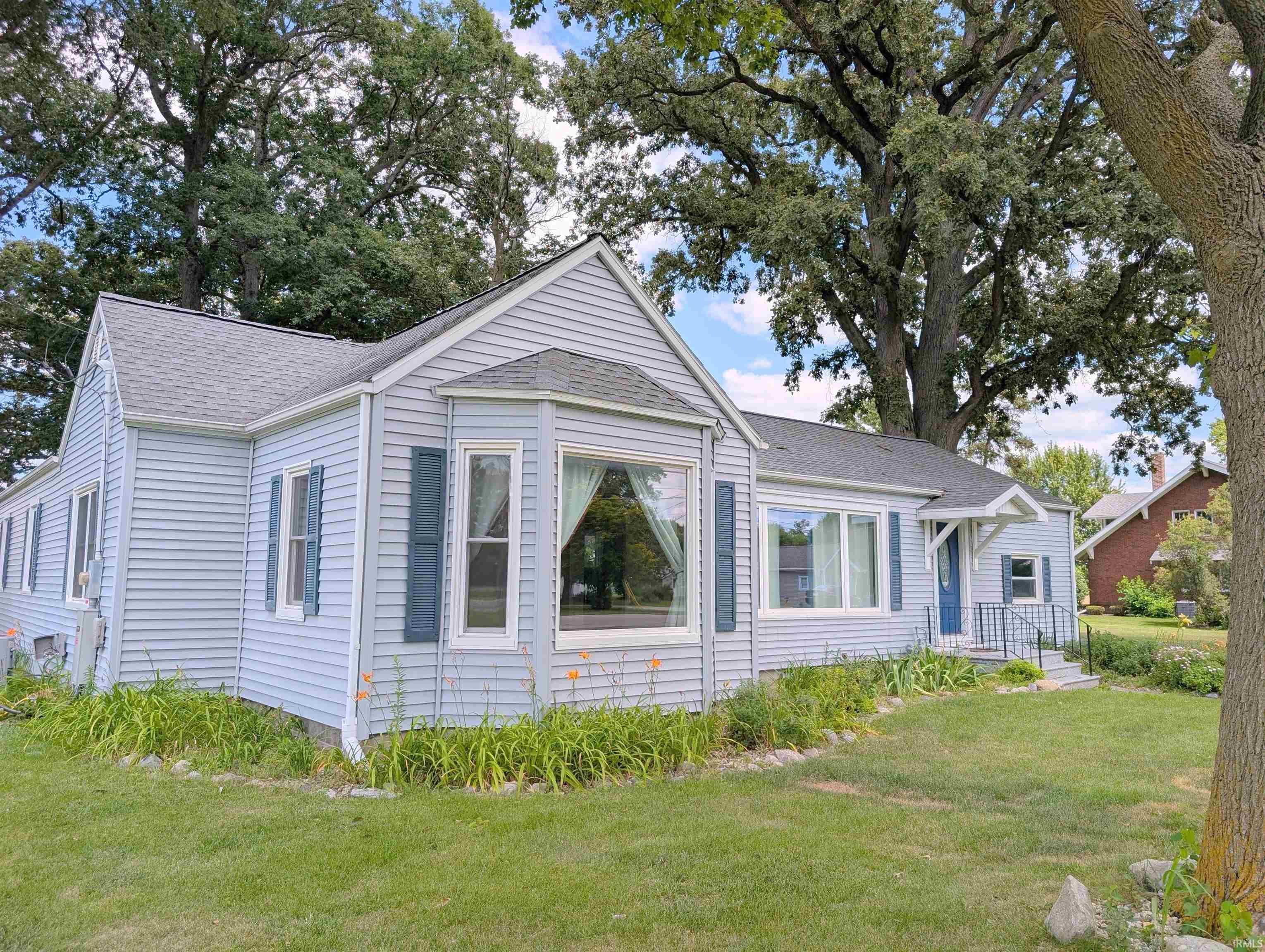 Photo 3 of Manufactured home for sale at 1105 W Lancaster St, Bluffton, IN 46714 | MLS# 202629727 | Listing updated on 2026-10-06