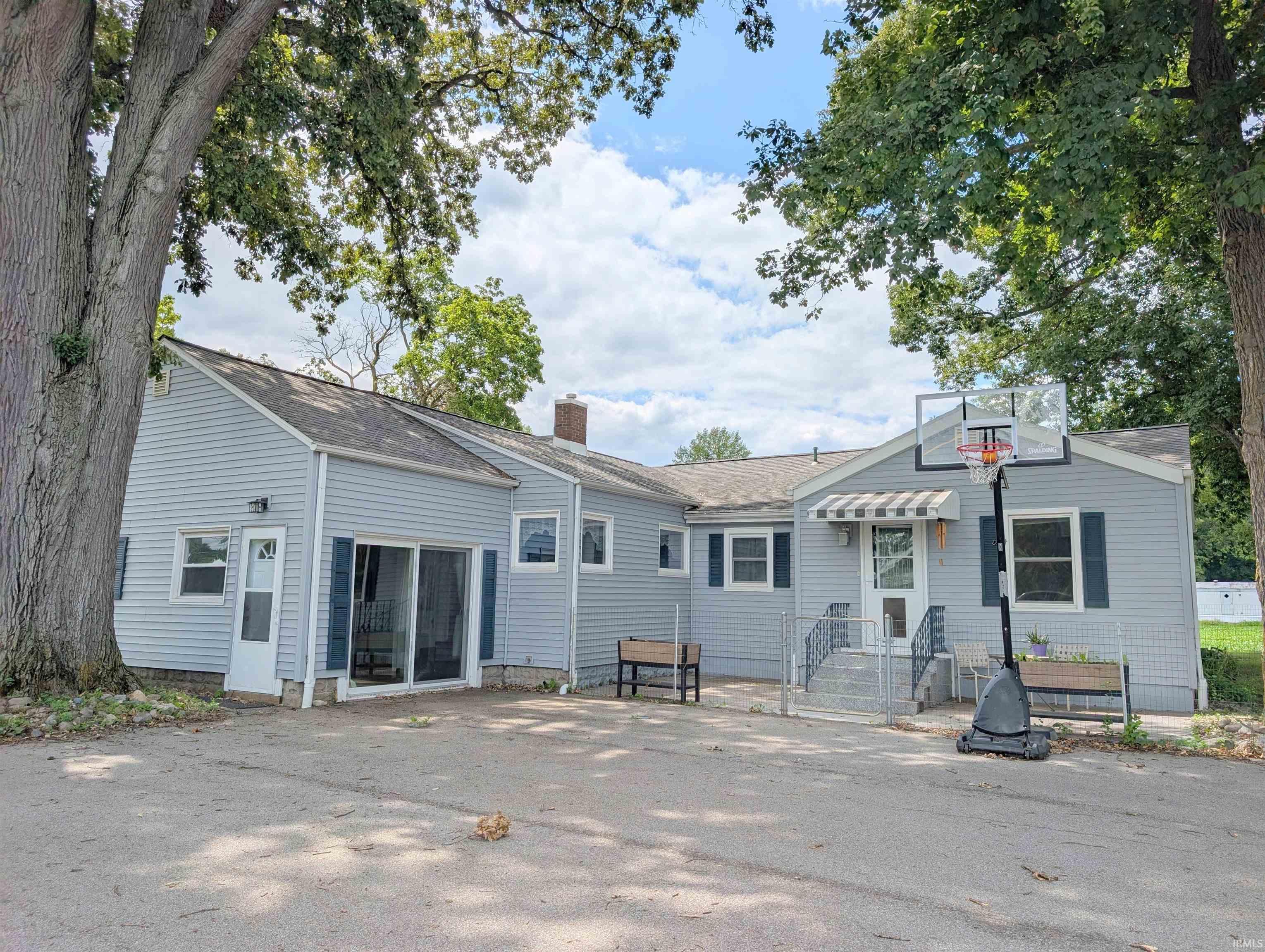 Photo 4 of Manufactured home for sale at 1105 W Lancaster St, Bluffton, IN 46714 | MLS# 202629727 | Listing updated on 2026-10-06