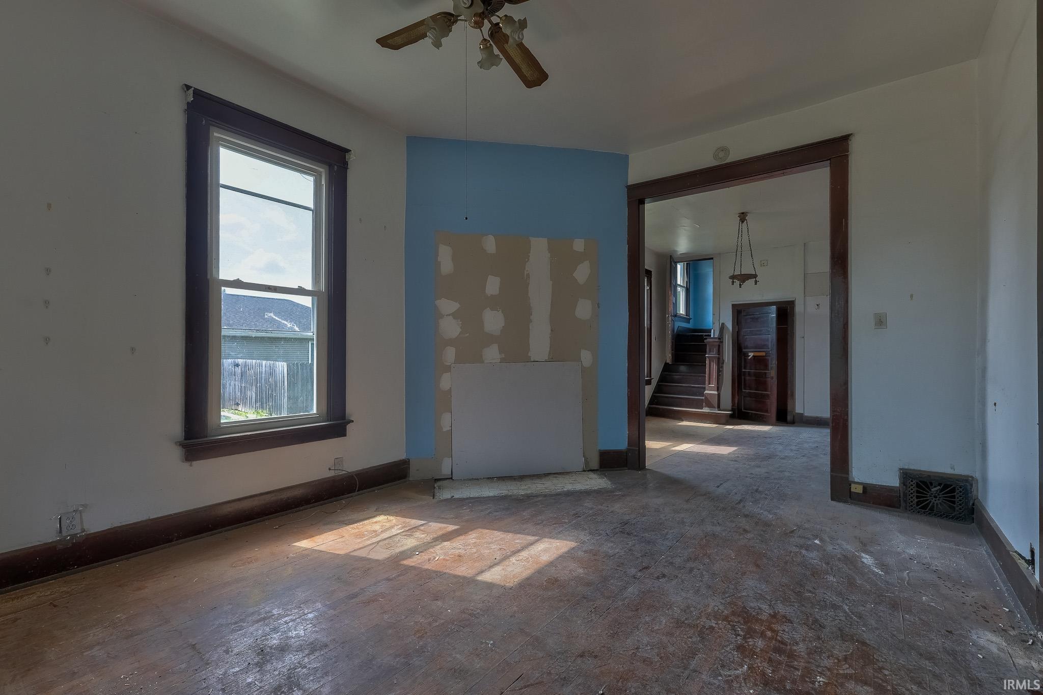 Homes for sale in Evansville, IN | 612 E Blackford Ave, Evansville, IN 47713 | MLS# 202629753