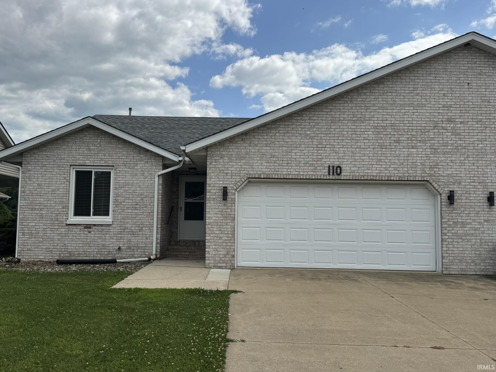 1st image of 110 Lyn Dee Ct, New Carlisle, IN 46552 | MLS# 202629791