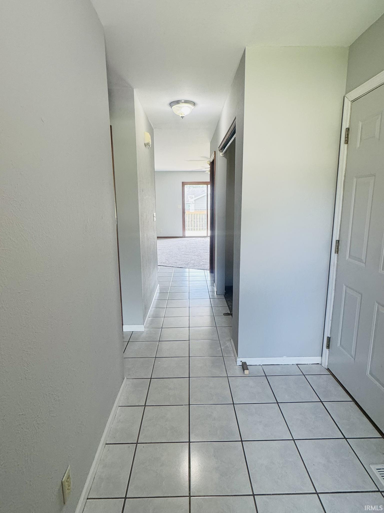 4th image of 110 Lyn Dee Ct, New Carlisle, IN 46552 | MLS# 202629791