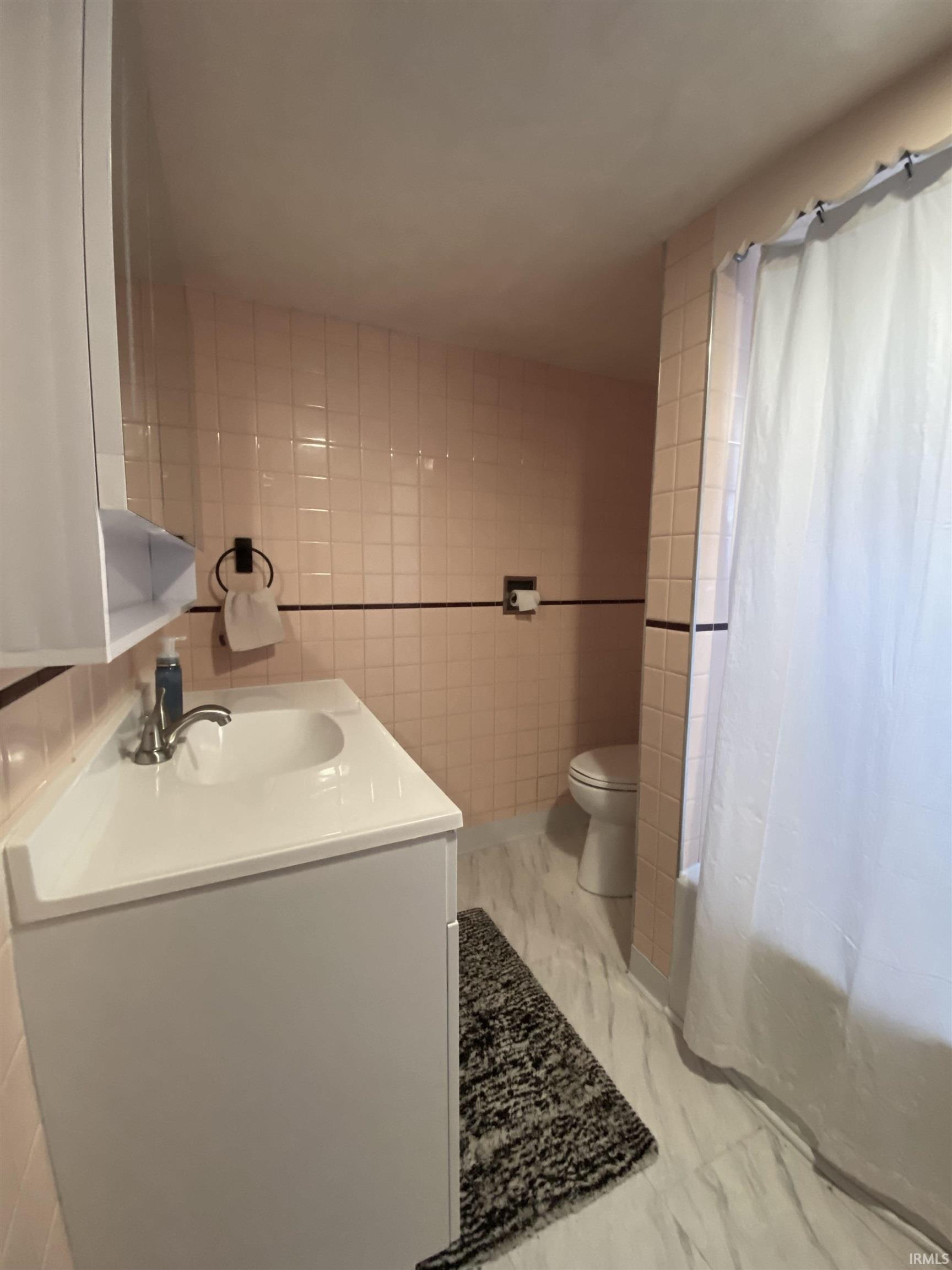 3rd image of 419 N Roosevelt St, Warsaw, IN 46580 | MLS# 202629861