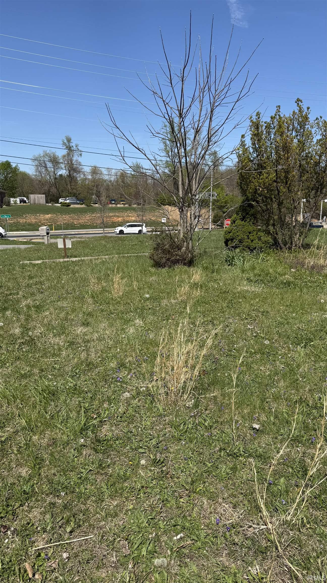 3rd image of 307 S Muller Pkwy, Bloomington, IN 47403 | MLS# 202629881