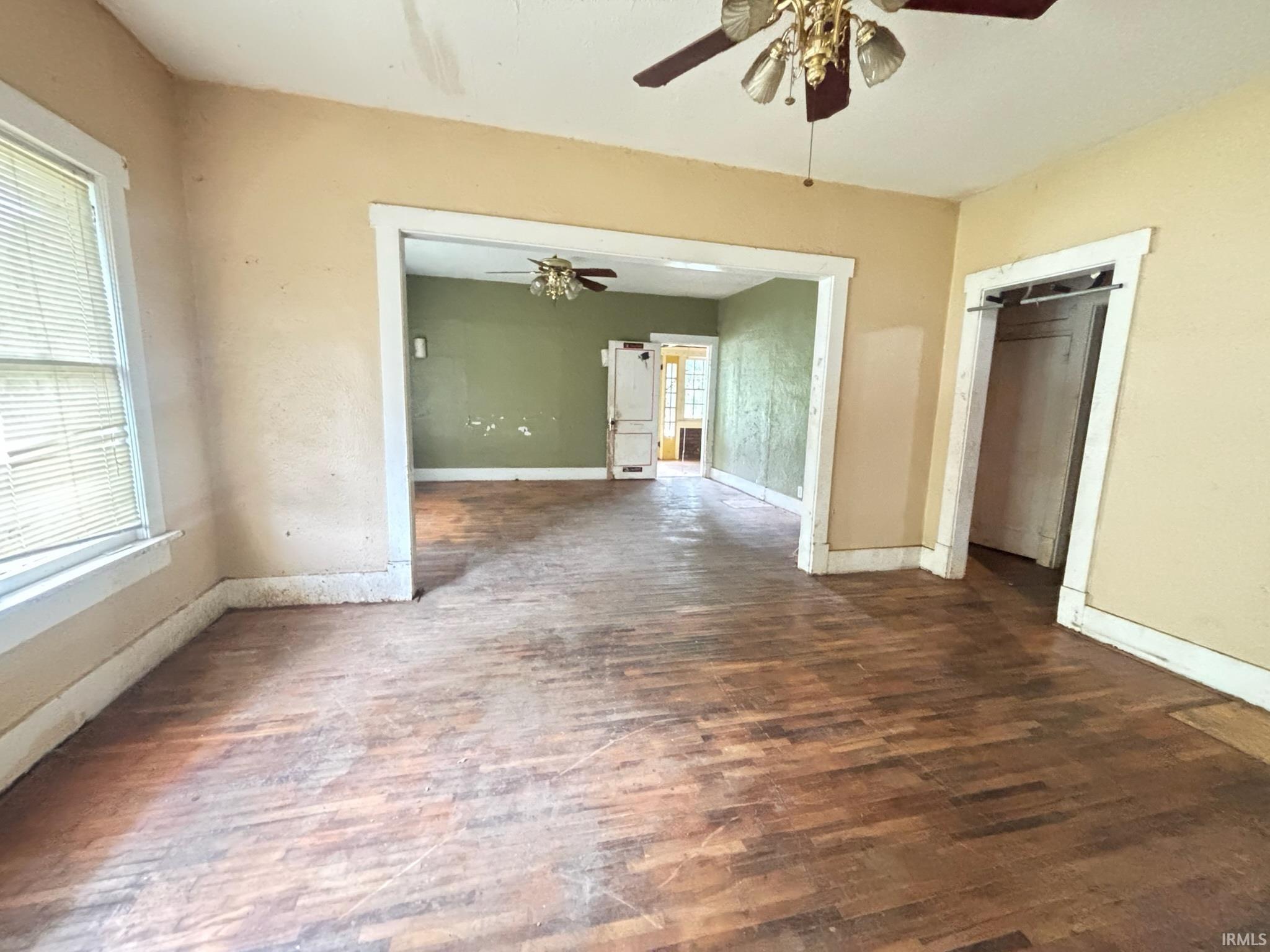5th image of 108 E Shipping St, Edwardsport, IN 47528 | MLS# 202629901