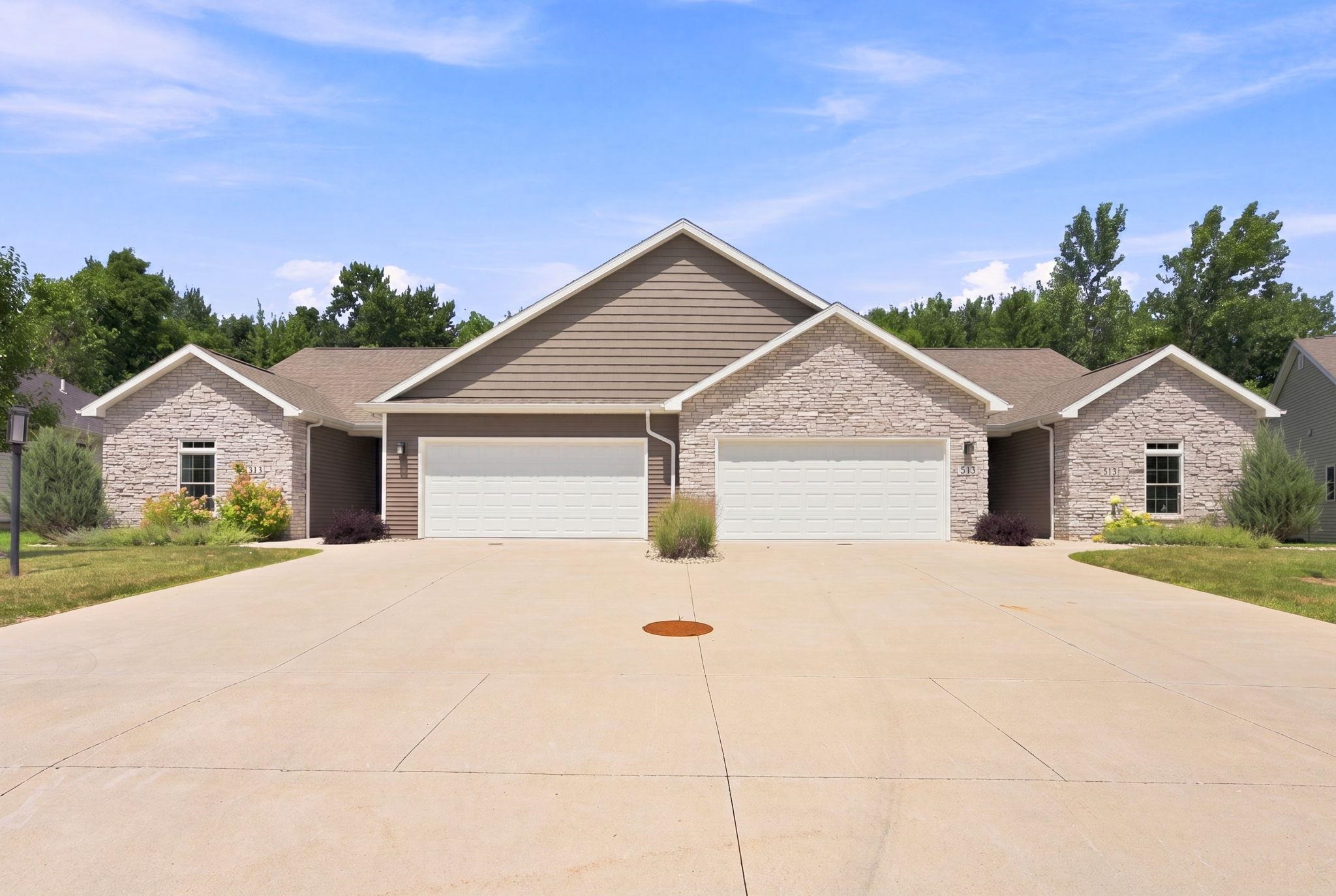 2nd image of 513 Williamson Cir, Angola, IN 46703 | MLS# 202629935