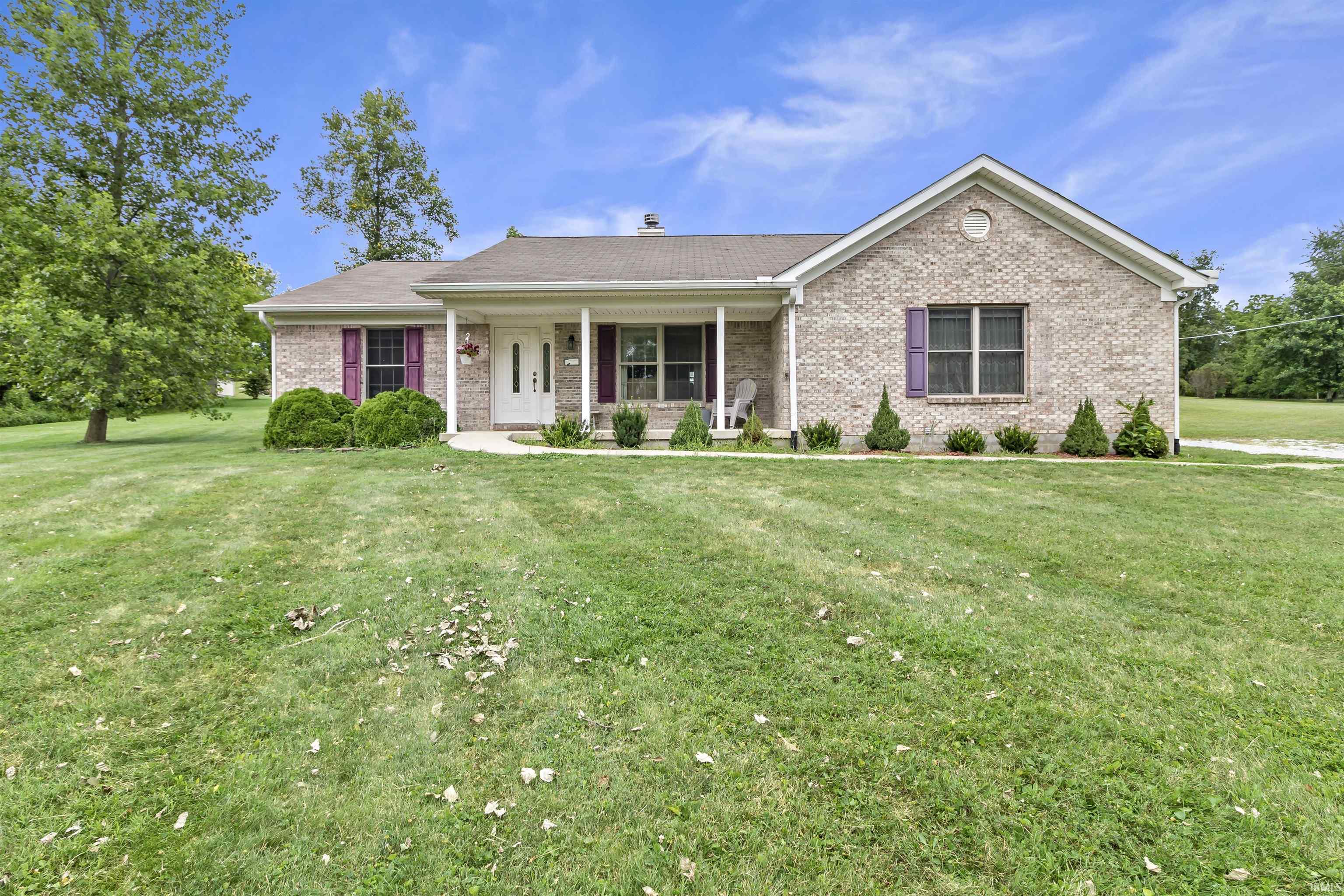 Photo of 616 W Berry Avenue, Upland, IN 46989