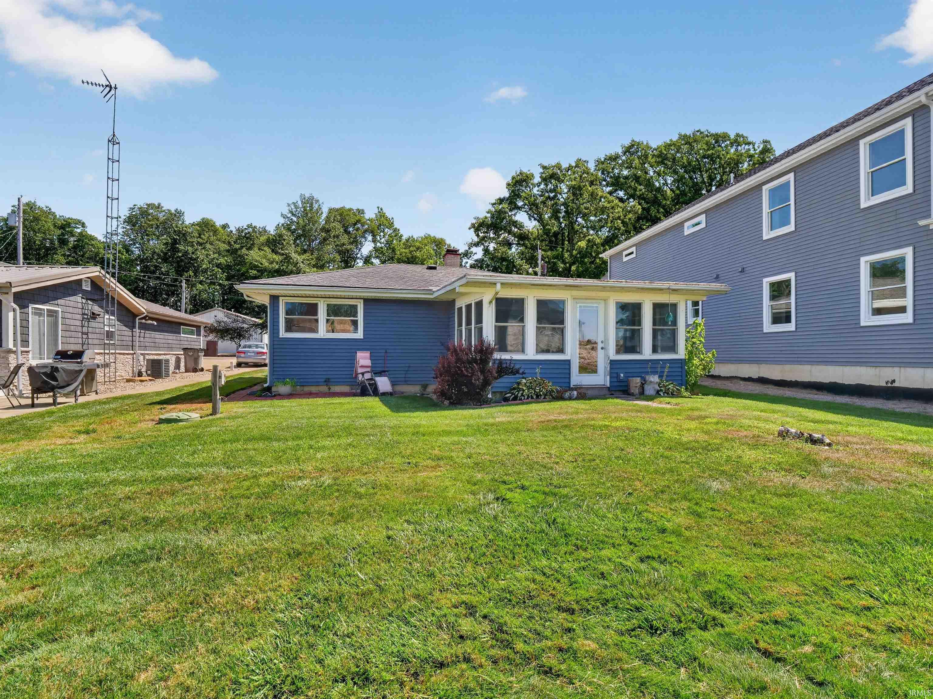 1st image of 1913 Chapman Lake Dr, Warsaw, IN 46582 | MLS# 202630066