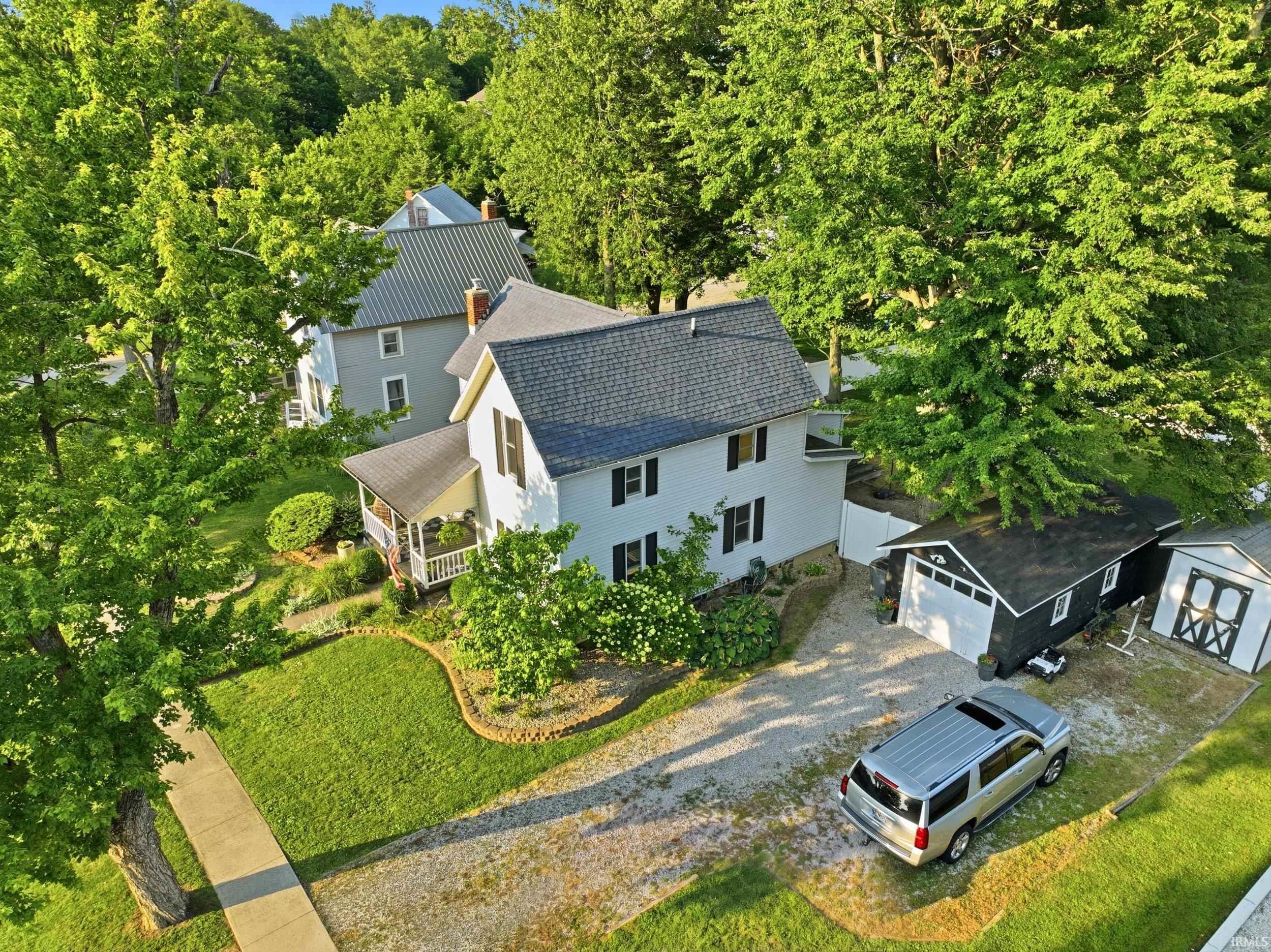 44th image of 404 N Main St, Syracuse, IN 46567 | MLS# 202630108