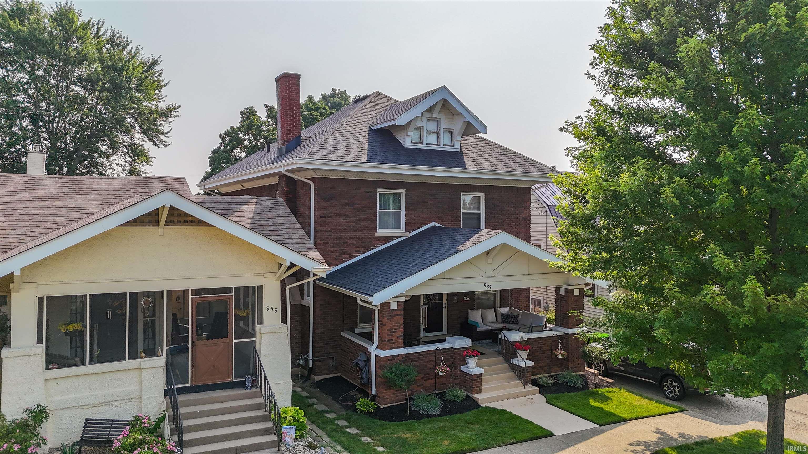 Photo 4 of 937 Warren Street