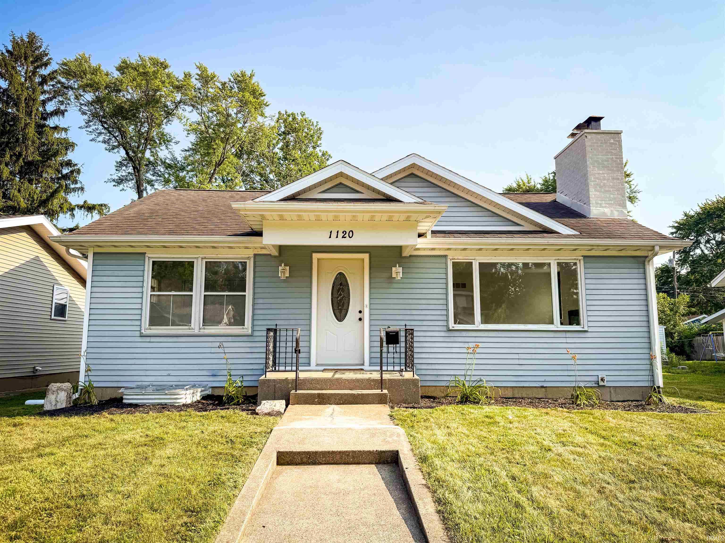 1st image of 1120 W Rose St, South Bend, IN 46616 | MLS# 202630136
