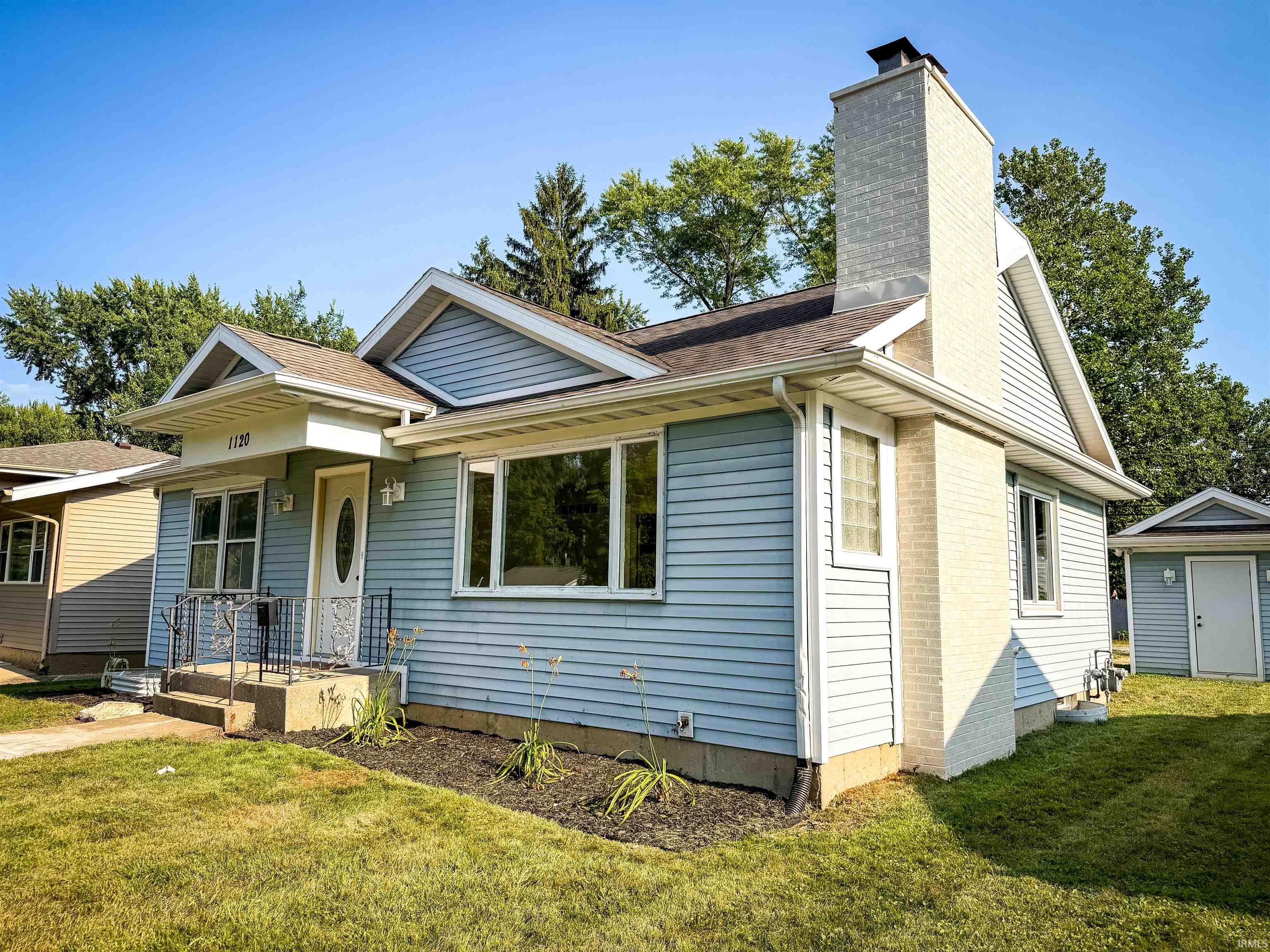 3rd image of 1120 W Rose St, South Bend, IN 46616 | MLS# 202630136