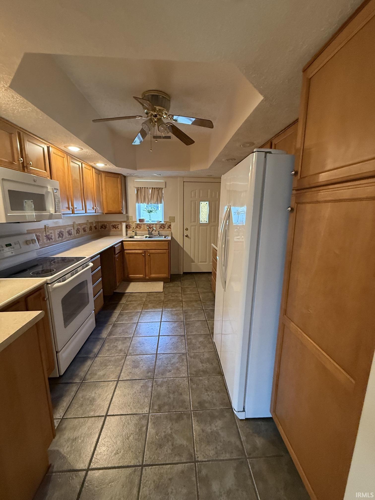 4th image of 1122 C St Nw, Linton, IN 47441 | MLS# 202630158