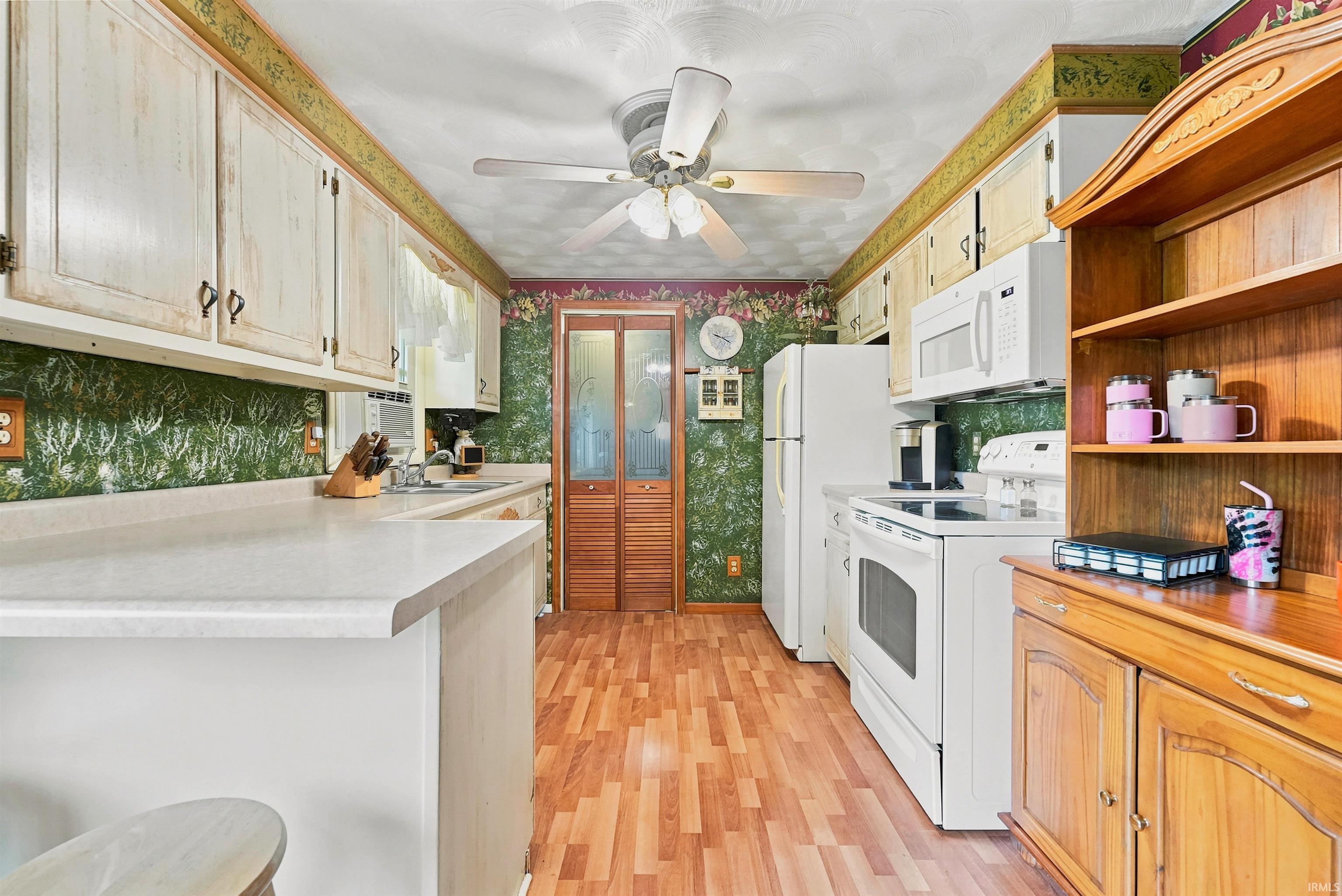 Property Photo 12