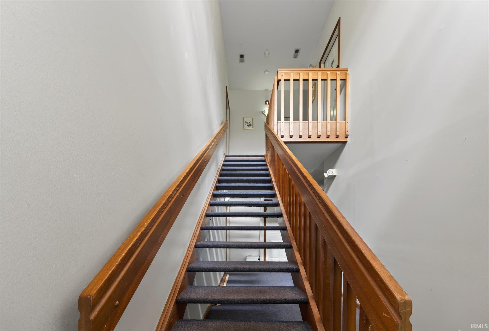 3rd image of 3705 Barrington #B205, Bloomington, IN 47408 | MLS# 202630184