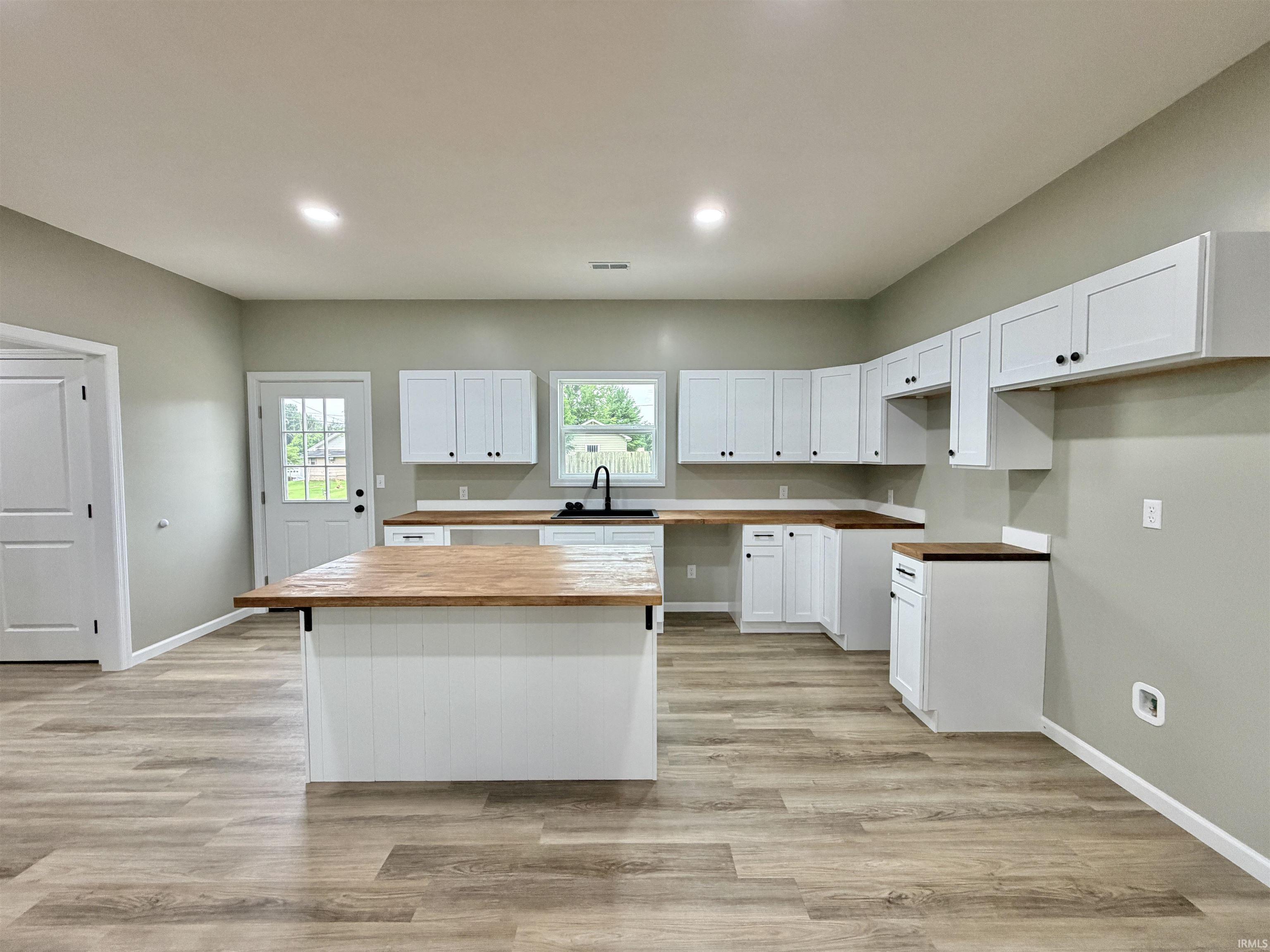4th image of 1129 Roosevelt St, Linton, IN 47441 | MLS# 202630189