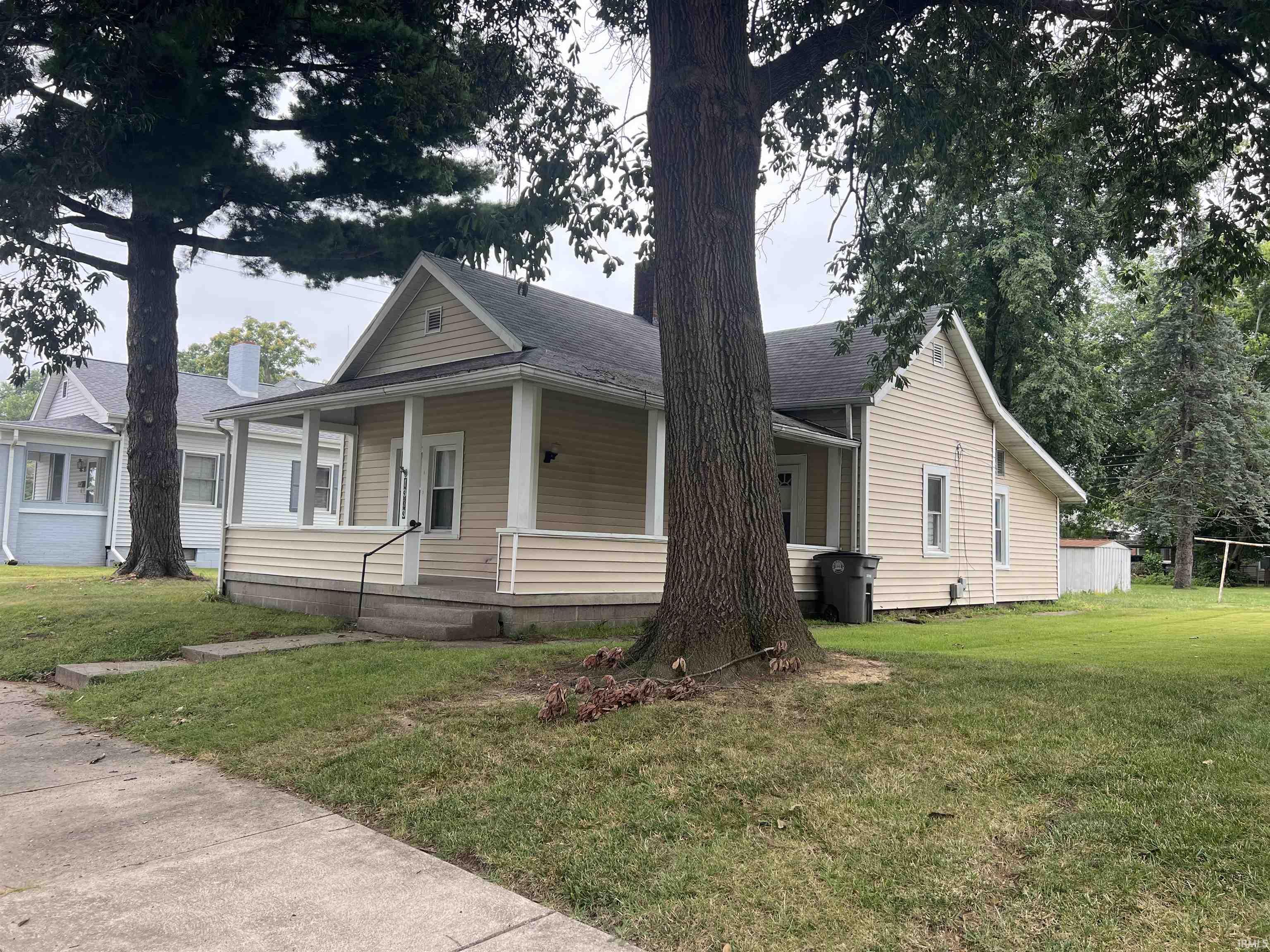 2nd image of 1333 Broadway St, Vincennes, IN 47591 | MLS# 202630247