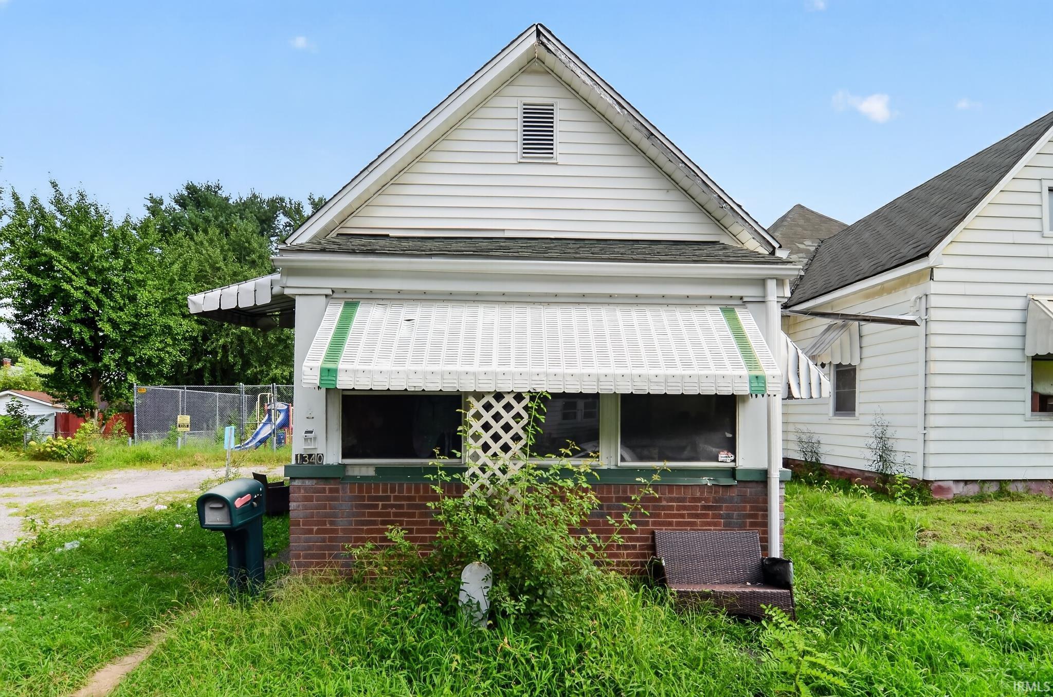 1st image of 1340 Locust St, Terre Haute, IN 47807 | MLS# 202630291