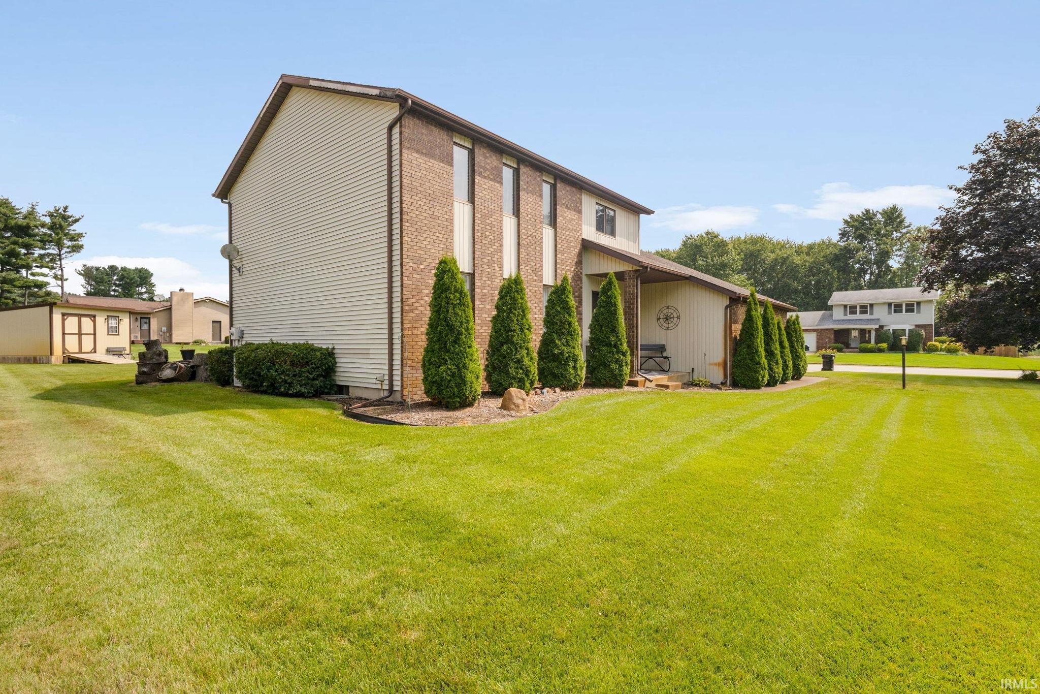 3rd image of 11923 Bergamot Dr, Granger, IN 46530 | MLS# 202630380