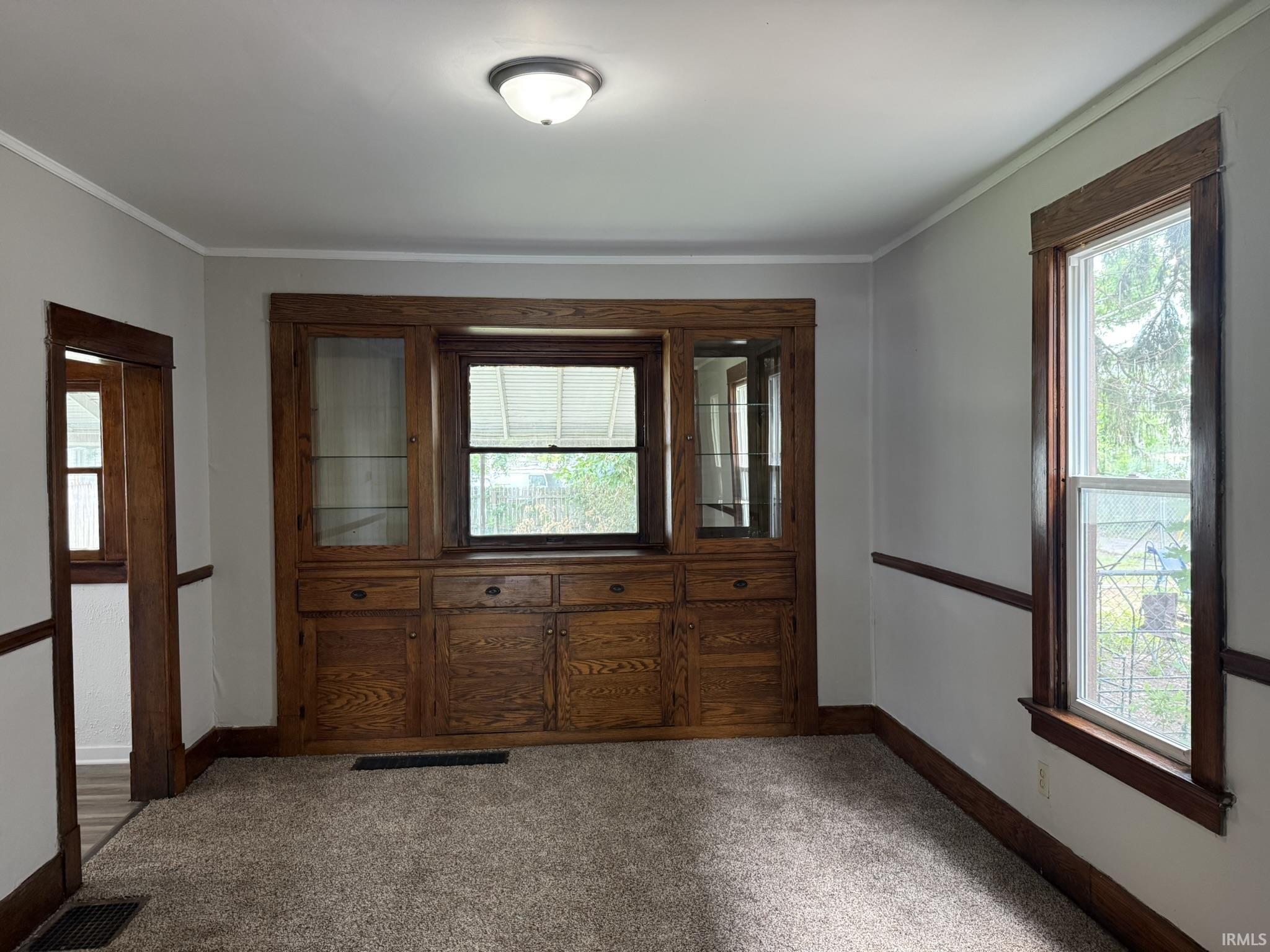 Photo 3 of 120 E Foster Parkway
