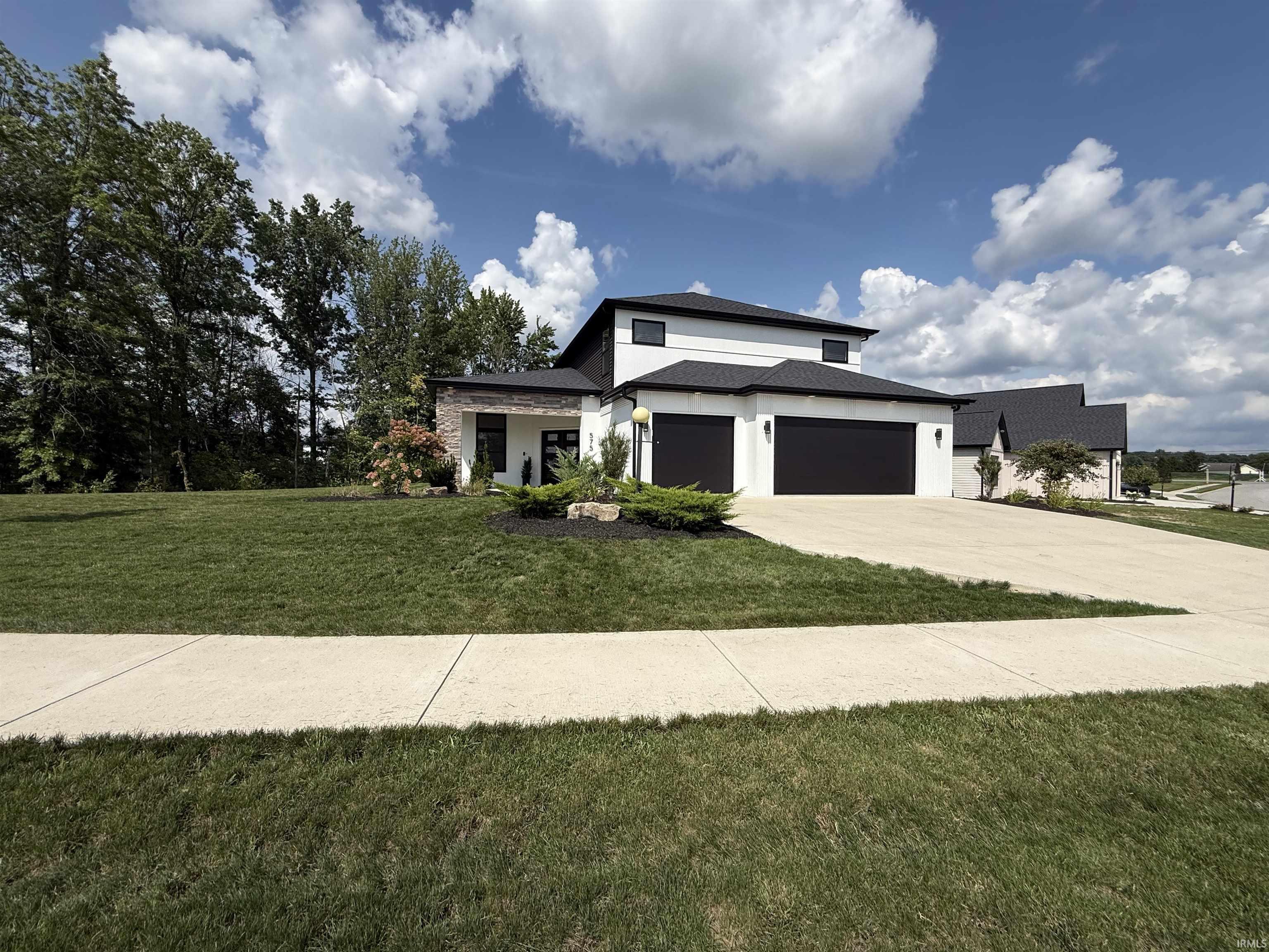 1st image of 575 Sandringham Pass, Fort Wayne, IN 46845 | MLS# 202630474