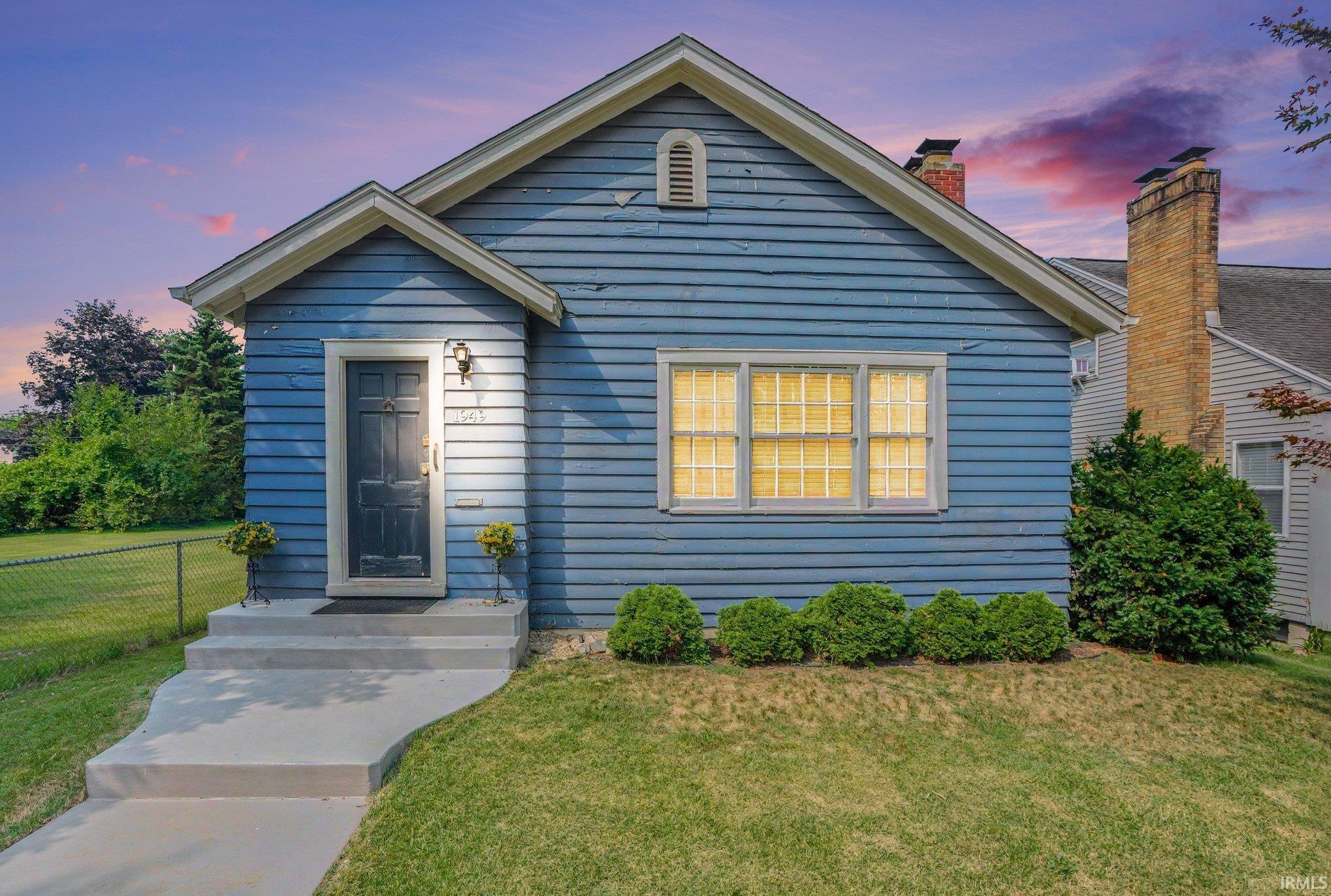 1st image of 1949 Beverly Pl, South Bend, IN 46616 | MLS# 202630499