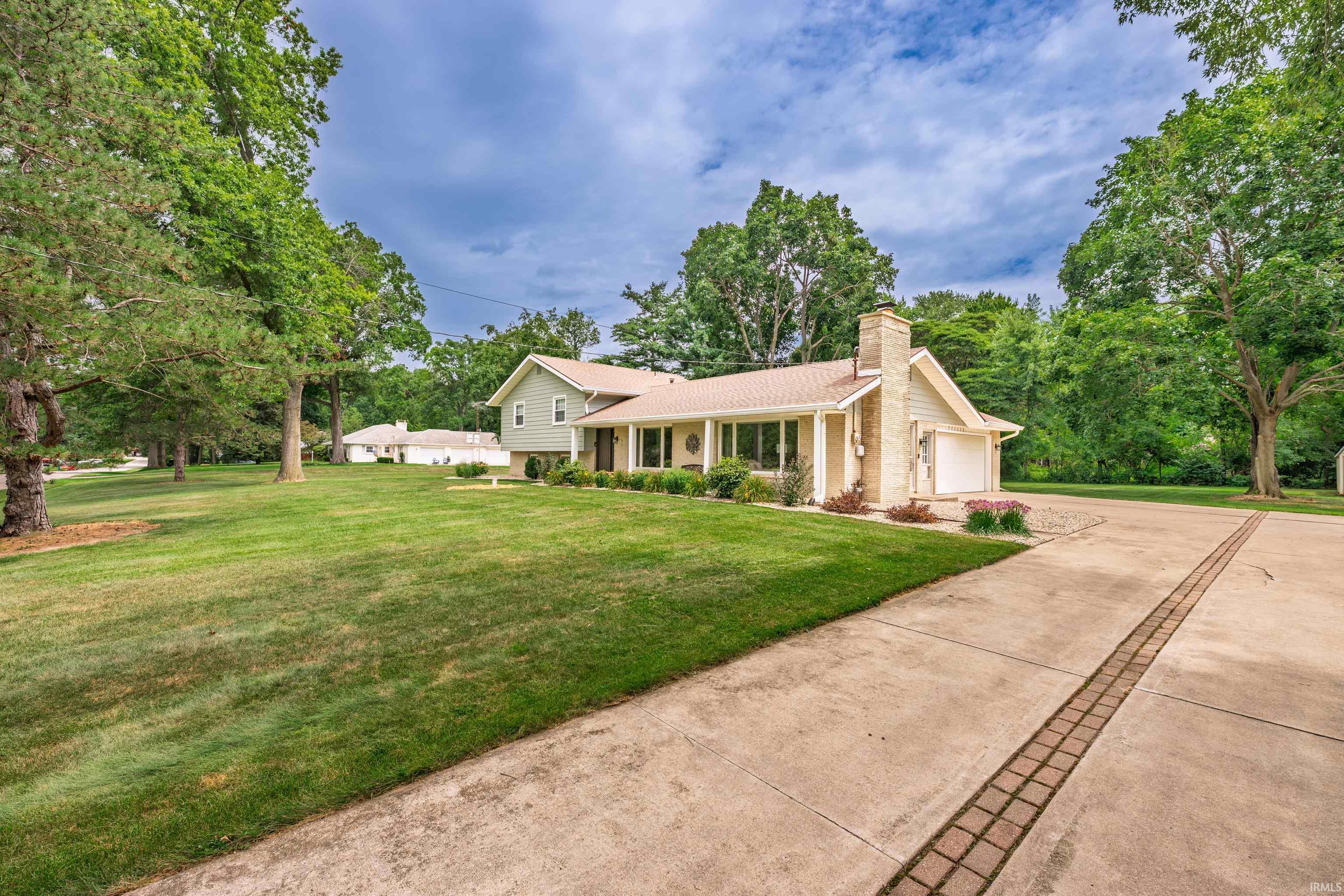 2nd image of 200 N Aspen Ln, Muncie, IN 47304 | MLS# 202630514