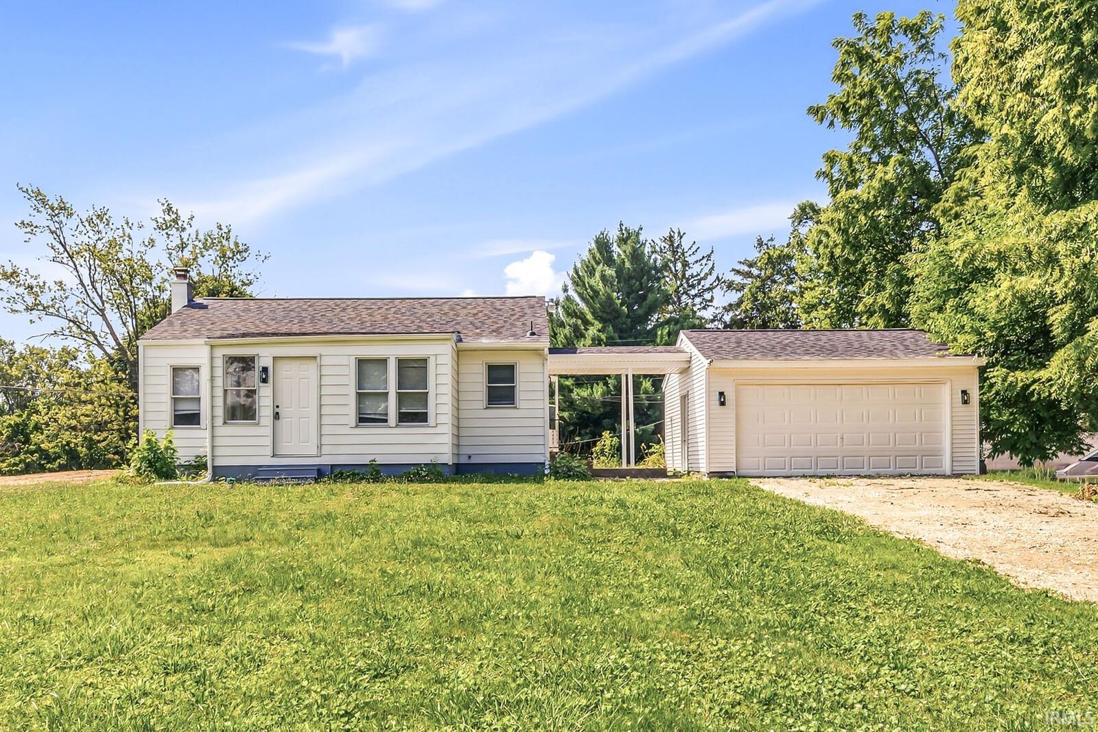 1st image of 19600 Dice St, South Bend, IN 46614 | MLS# 202630534