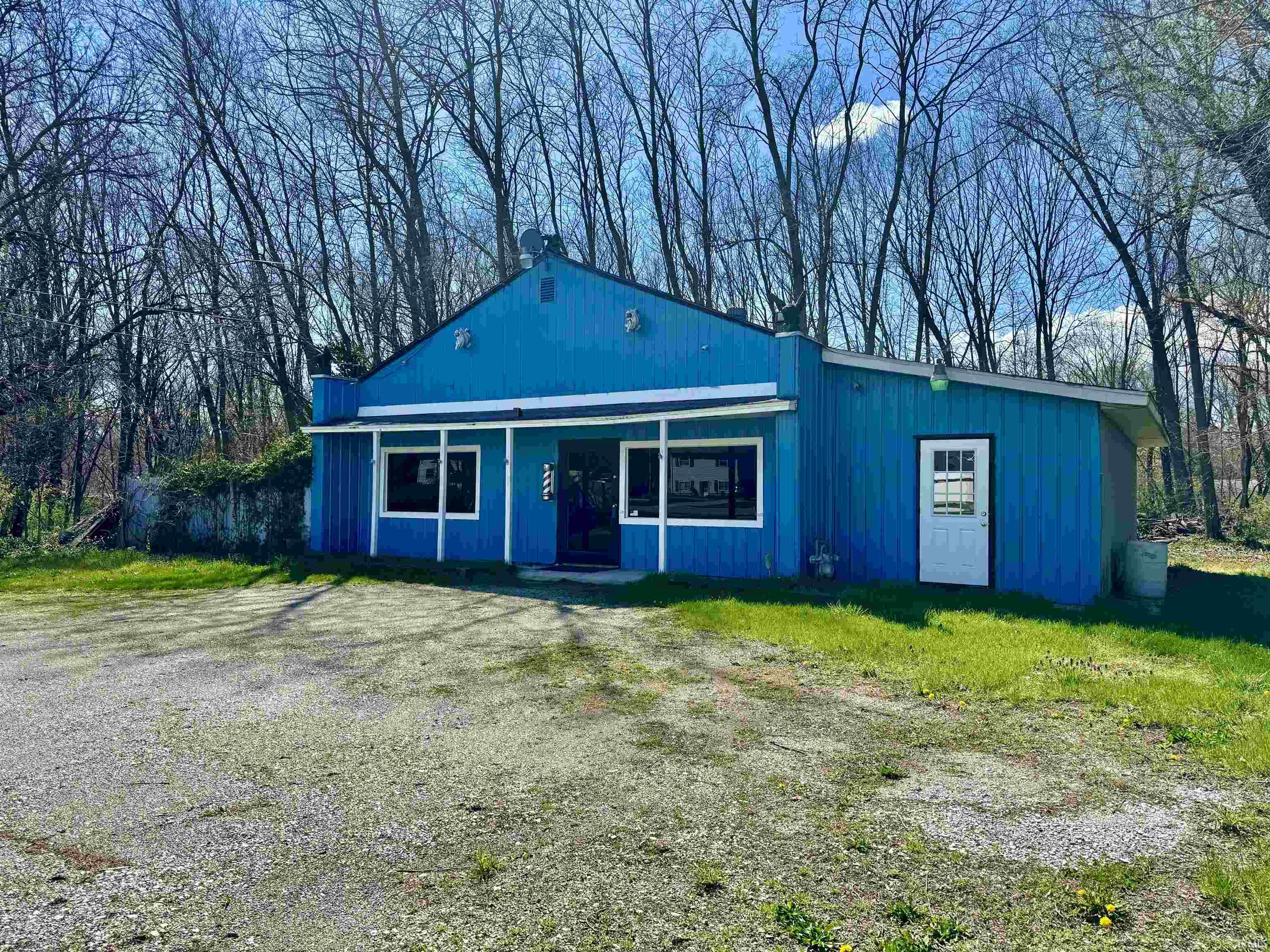 3rd image of 55057 Mayflower Rd, South Bend, IN 46628 | MLS# 202630539