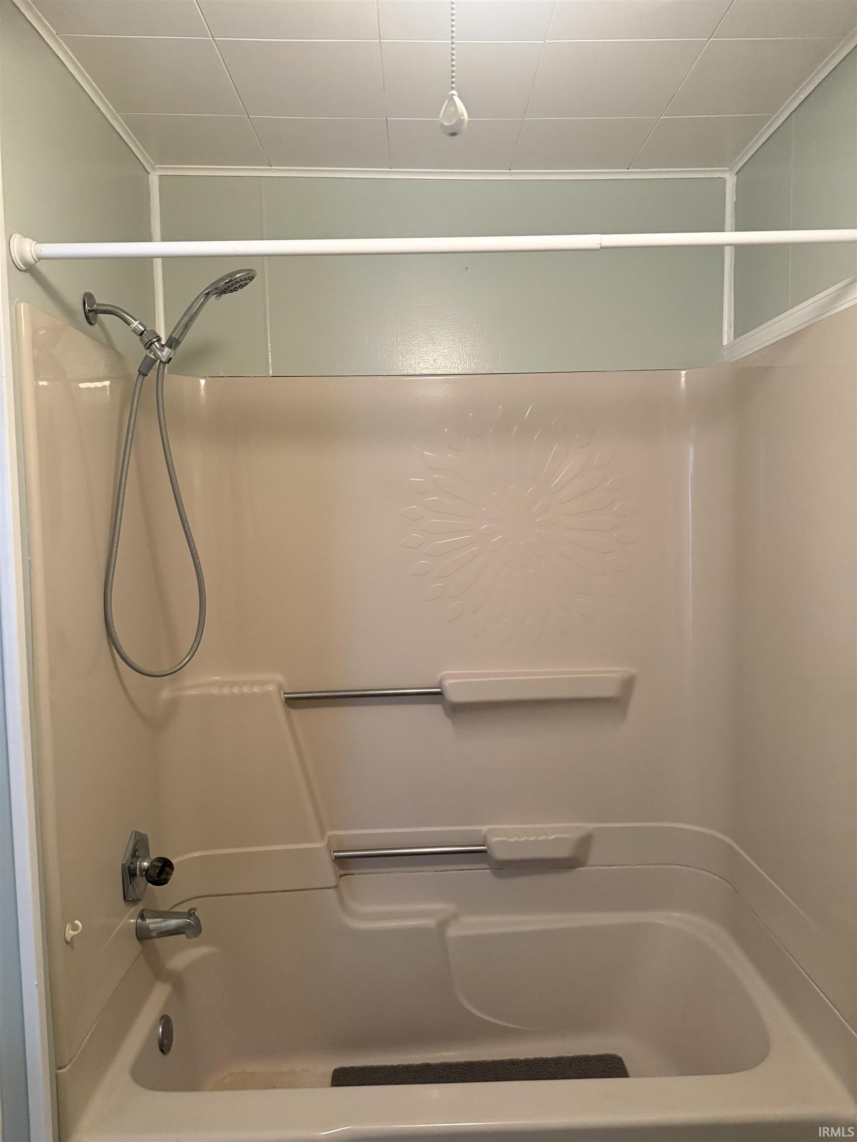 Photo 11 of 22 E Branson Street