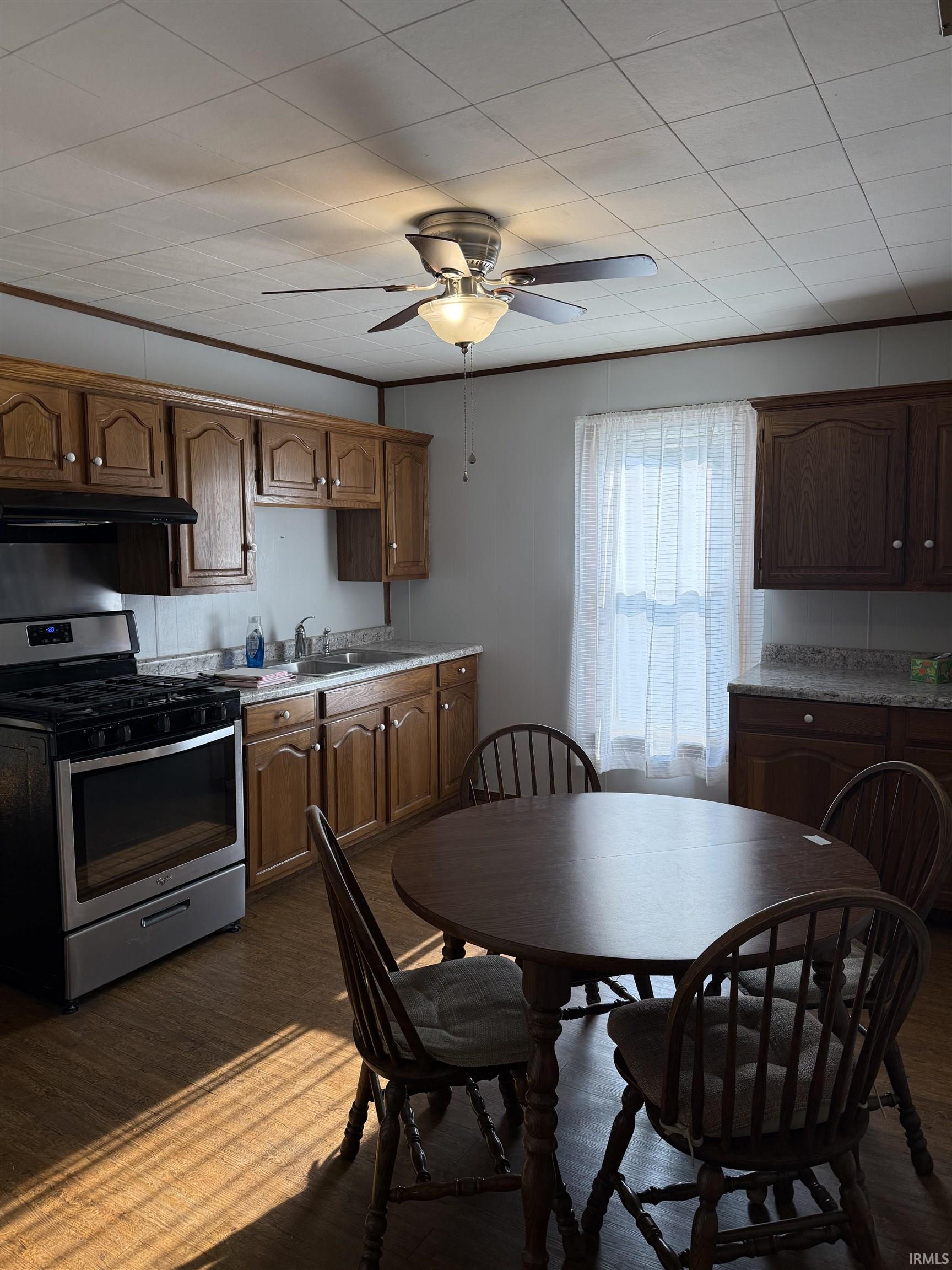 Photo 13 of 22 E Branson Street