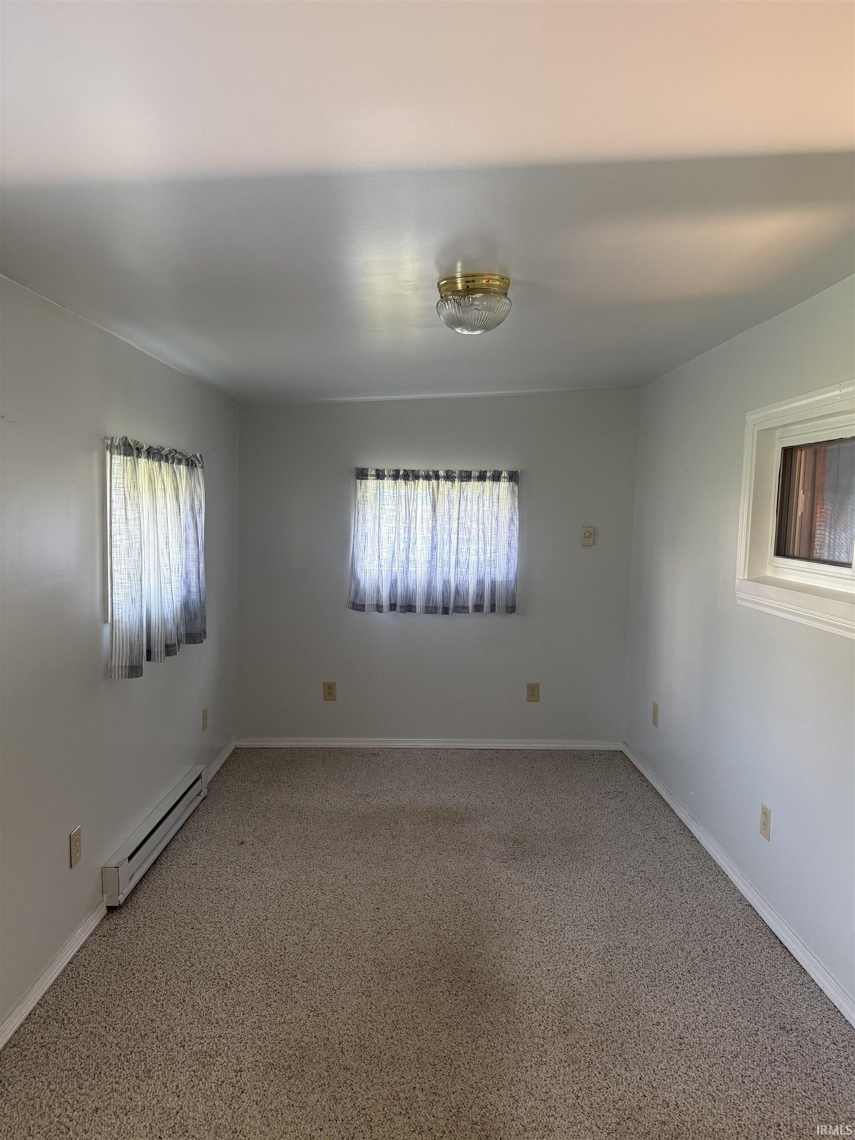 Photo 18 of 22 E Branson Street