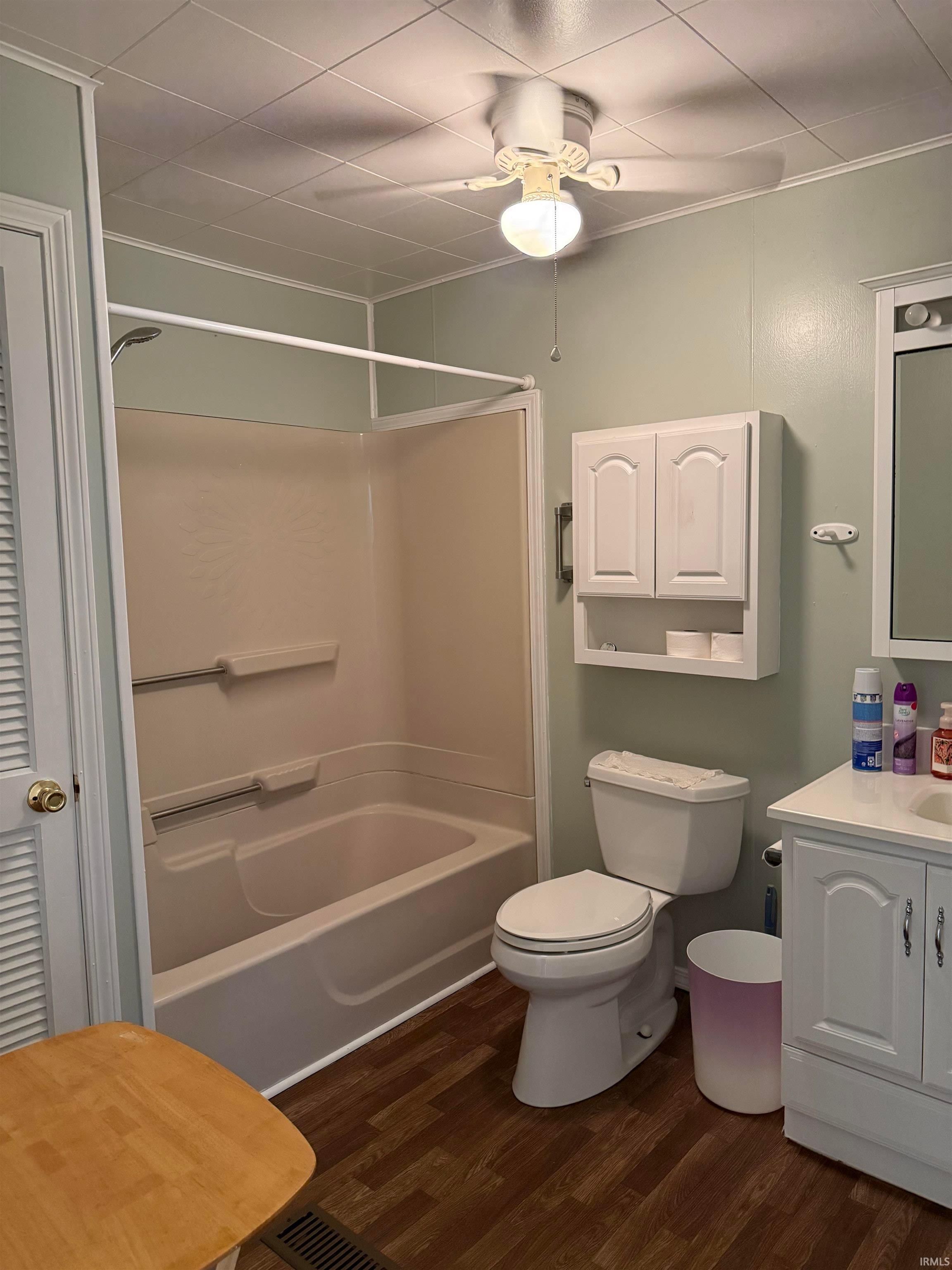 Photo 9 of 22 E Branson Street