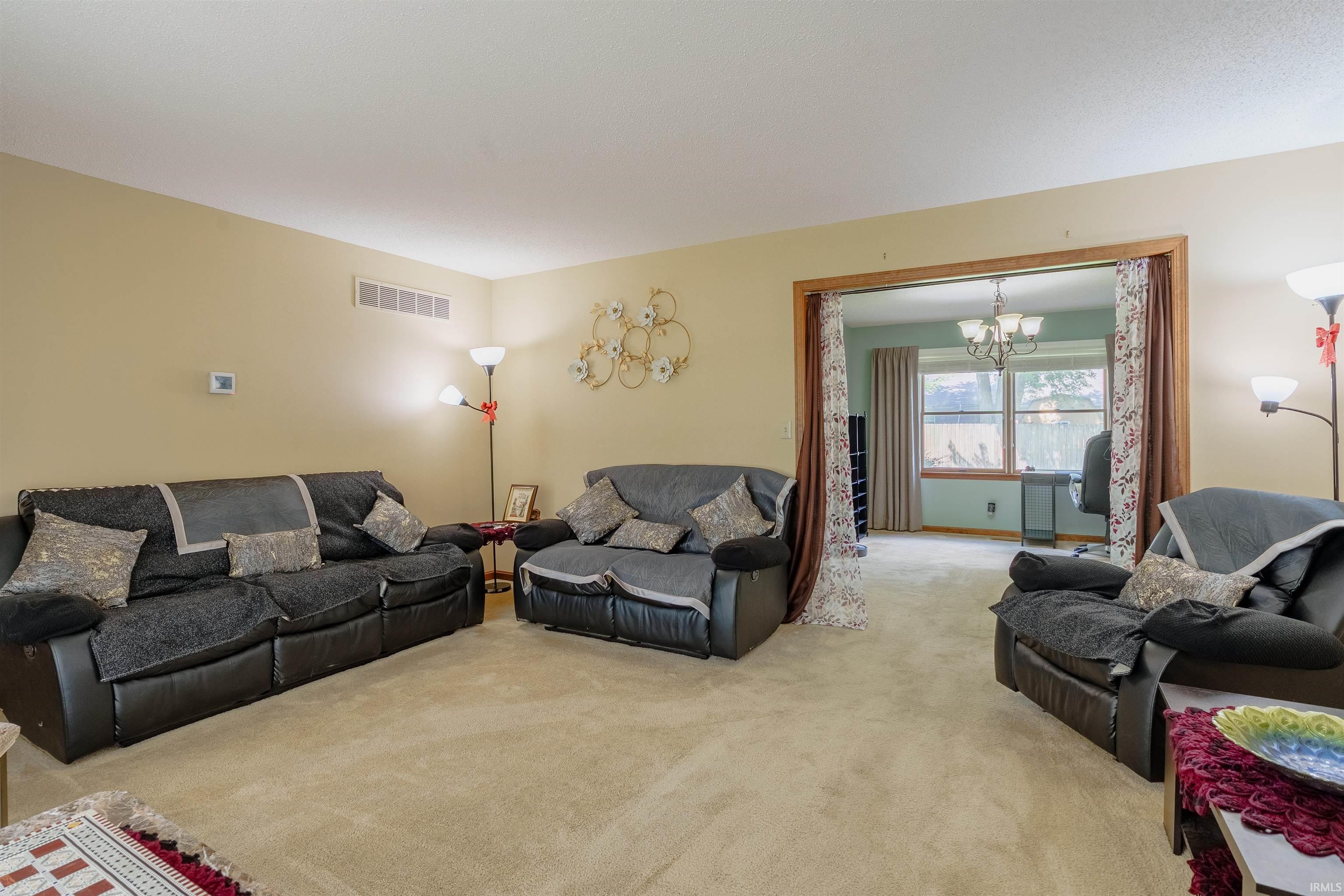 5th image of 905 Stahl Court Court, Evansville, IN 47715 | MLS# 202630654