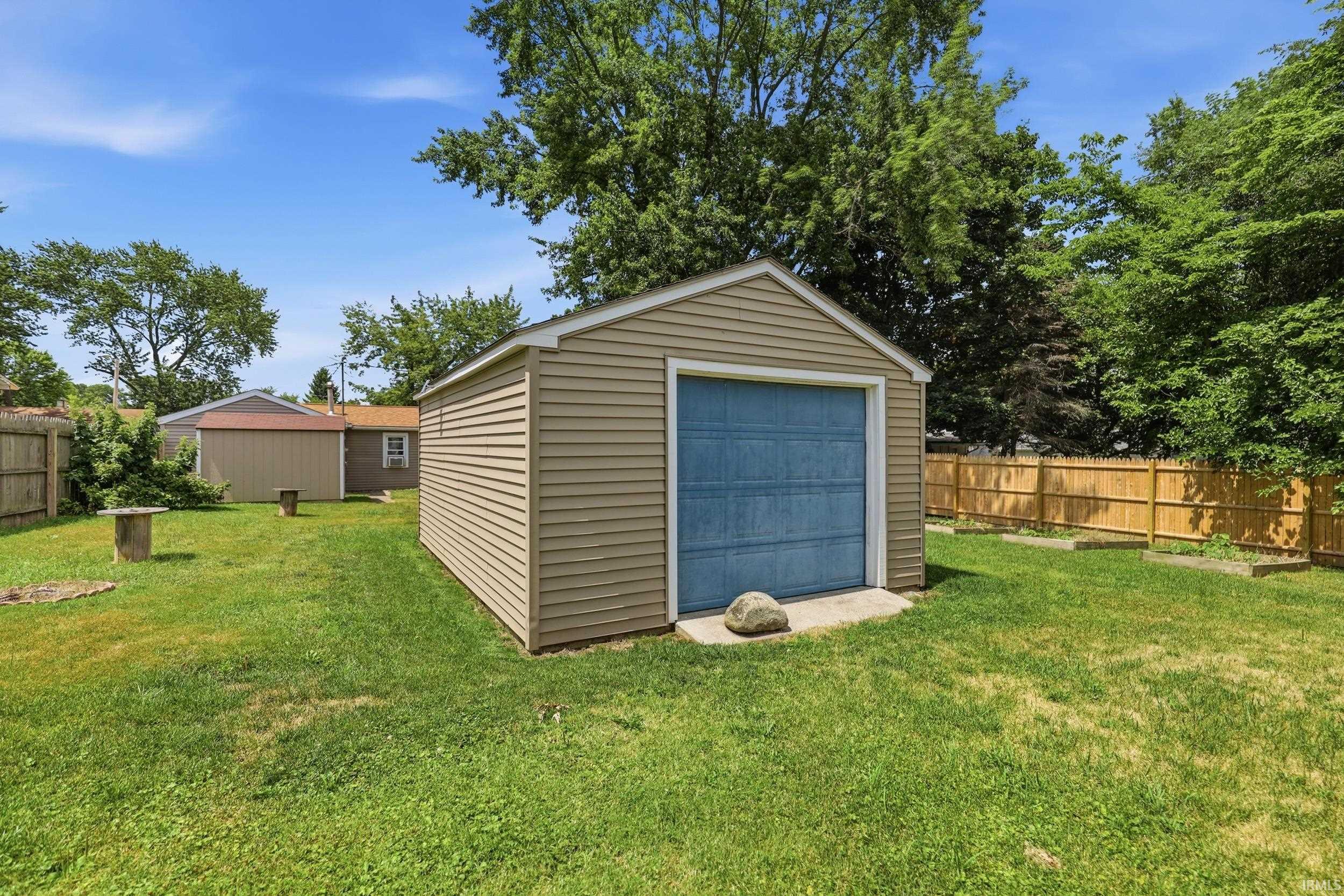 Property Photo 25
