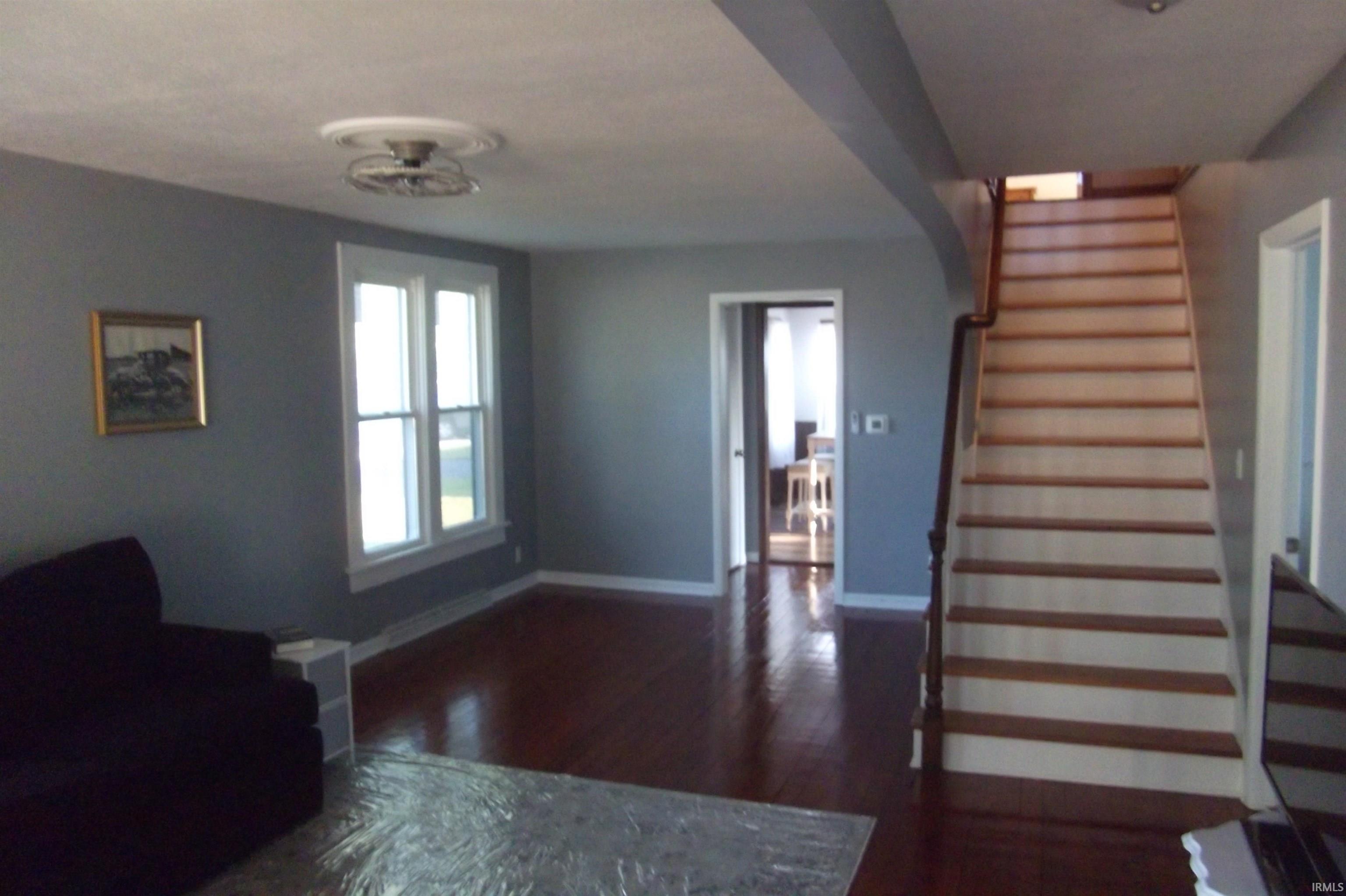 Photo 8 of 301 E Mill Street