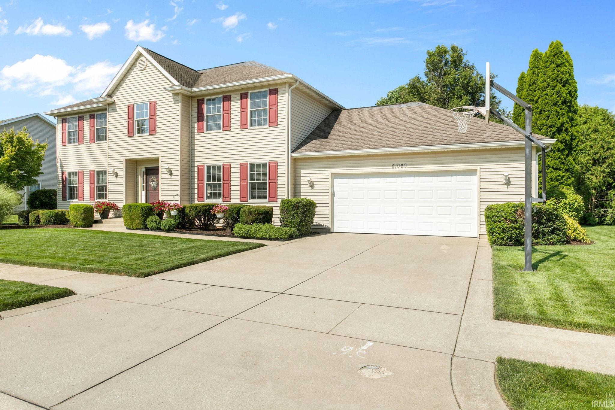 2nd image of 51069 Woods Run Ct, Granger, IN 46530 | MLS# 202630853