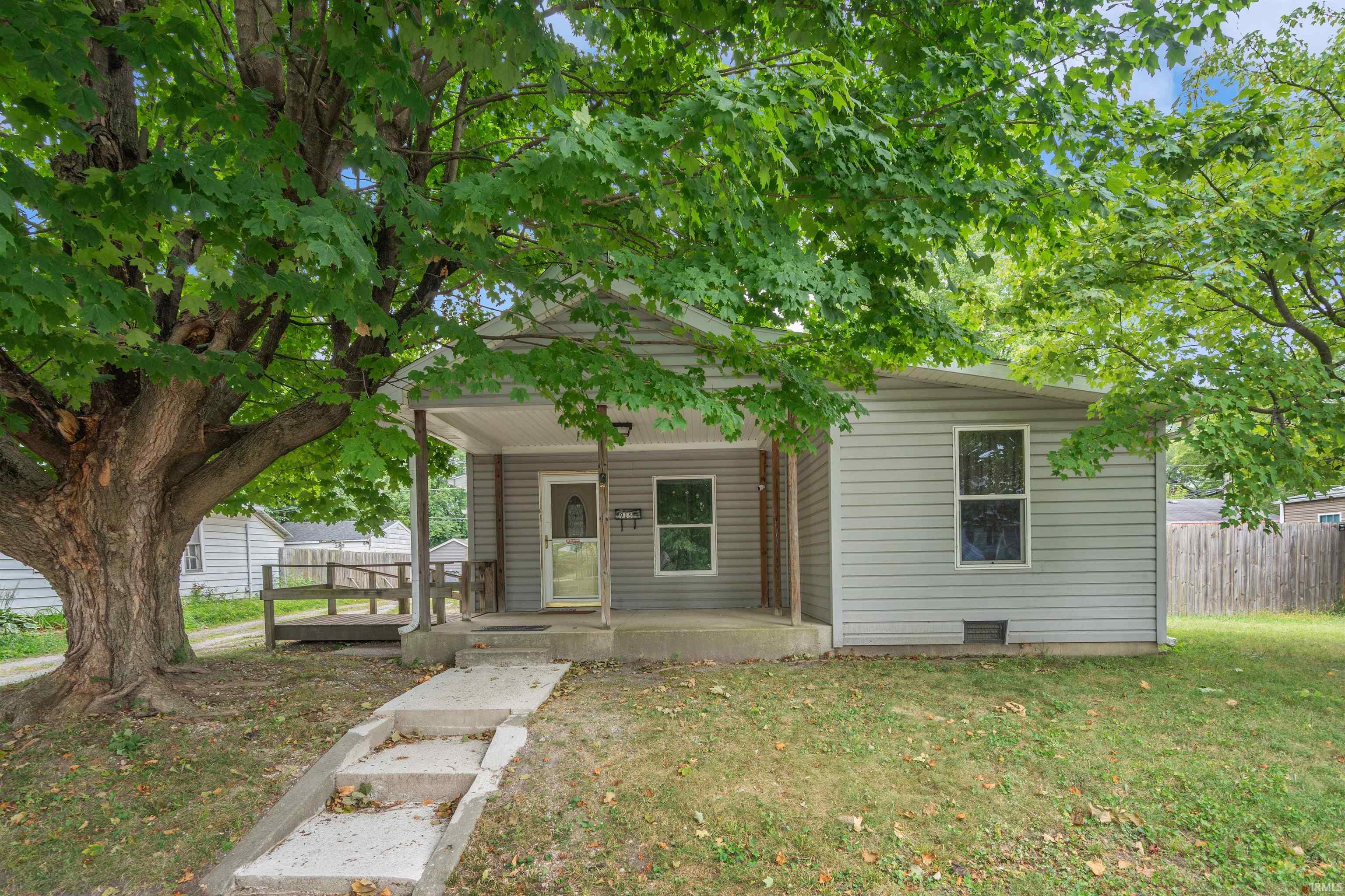 1st image of 915 N Courtland Ave, Kokomo, IN 46901 | MLS# 202630860
