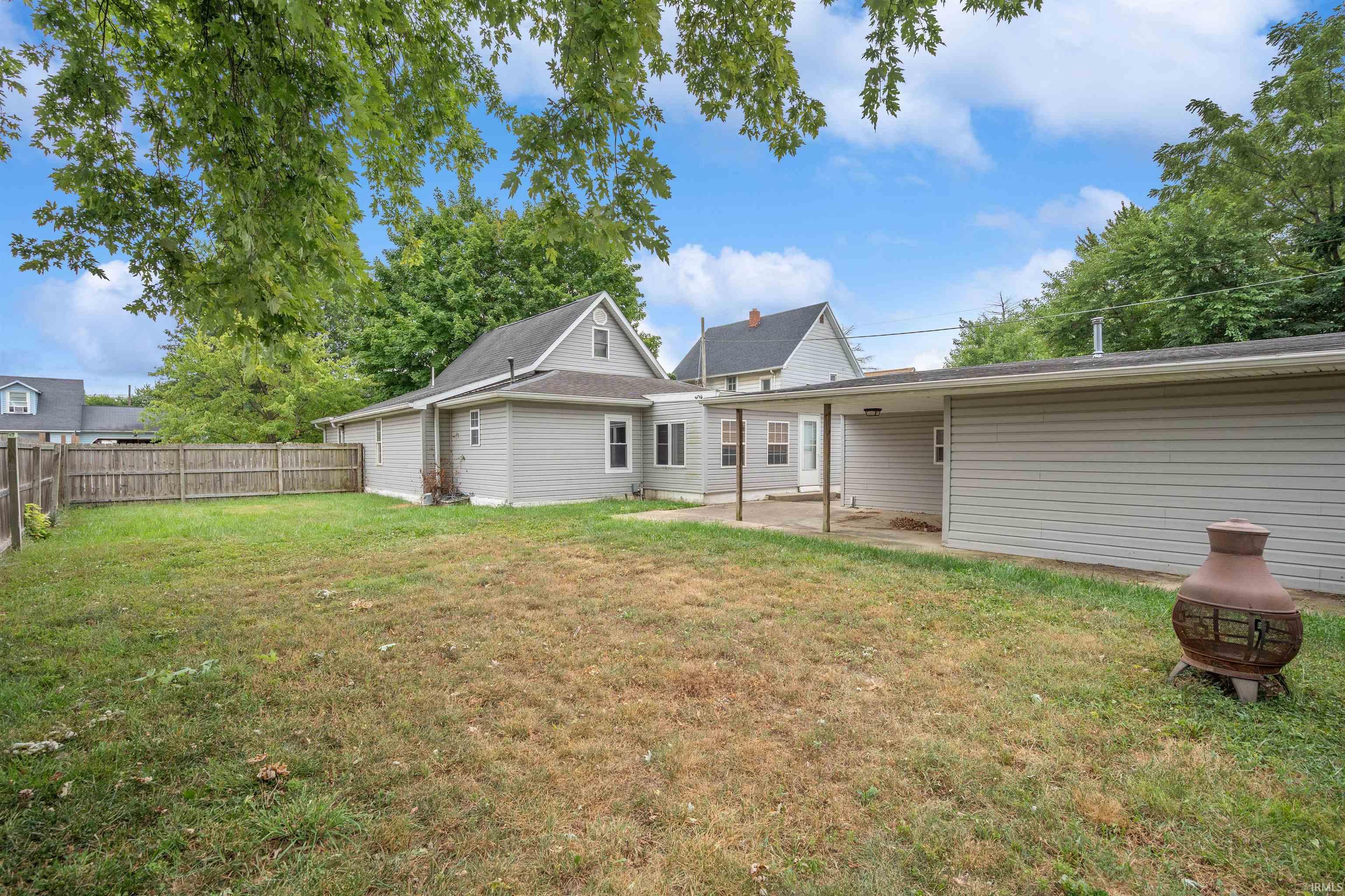 2nd image of 915 N Courtland Ave, Kokomo, IN 46901 | MLS# 202630860