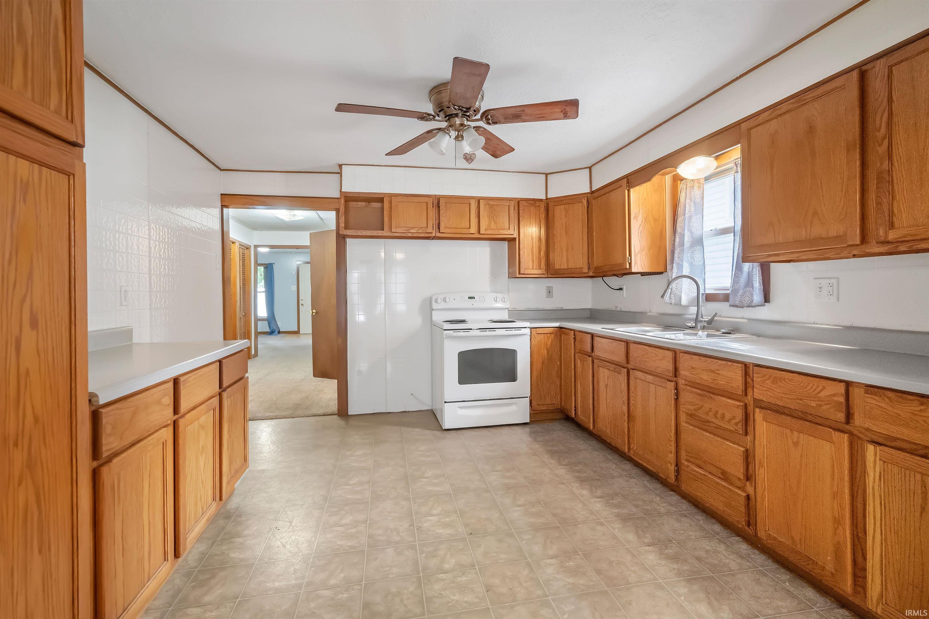 4th image of 915 N Courtland Ave, Kokomo, IN 46901 | MLS# 202630860