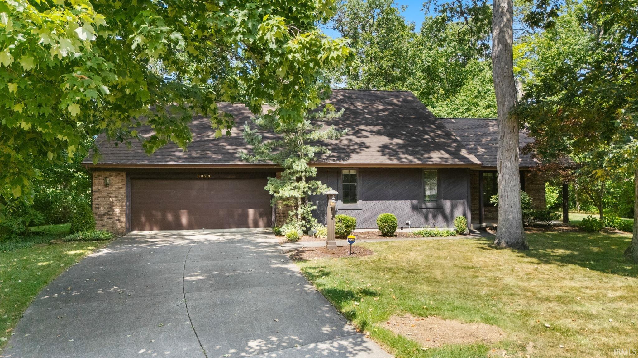 2nd image of 3328 Oak Borough Run, Fort Wayne, IN 46804 | MLS# 202630873