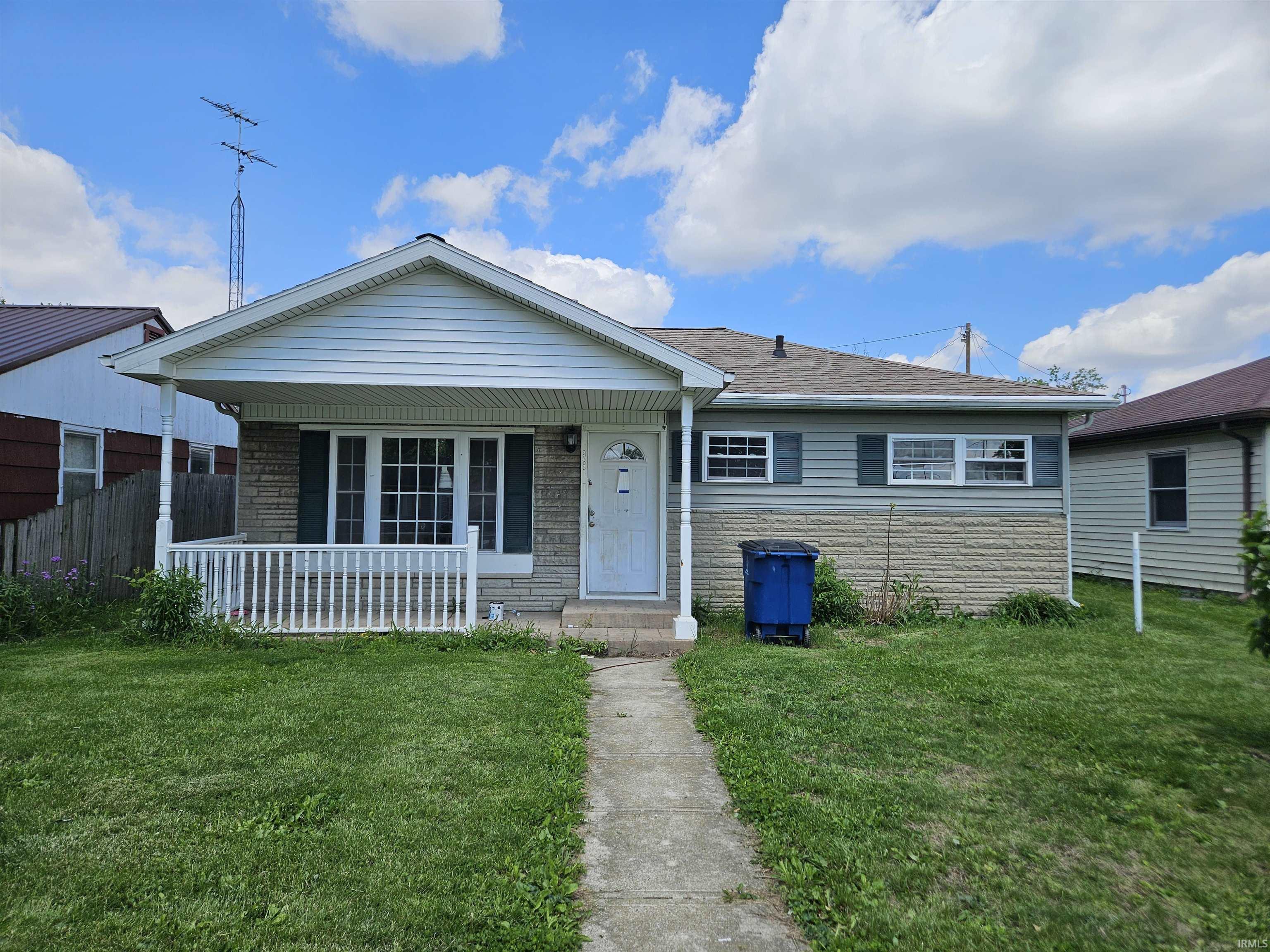 1st image of 2106 W 8th St, Marion, IN 46953 | MLS# 202630907