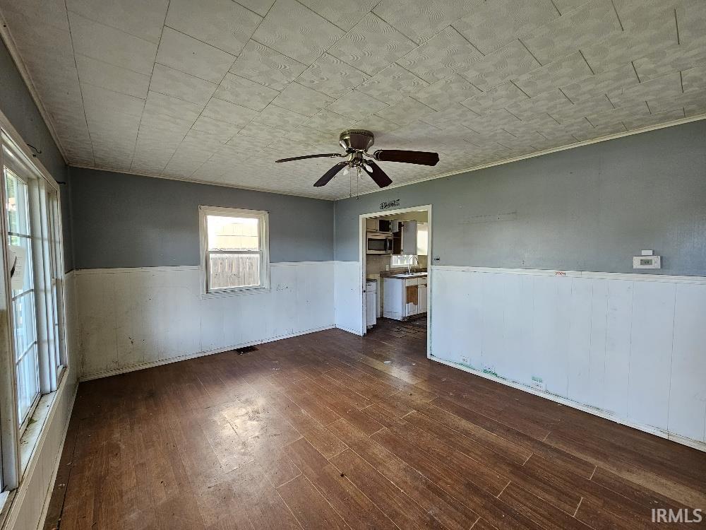 2nd image of 2106 W 8th St, Marion, IN 46953 | MLS# 202630907