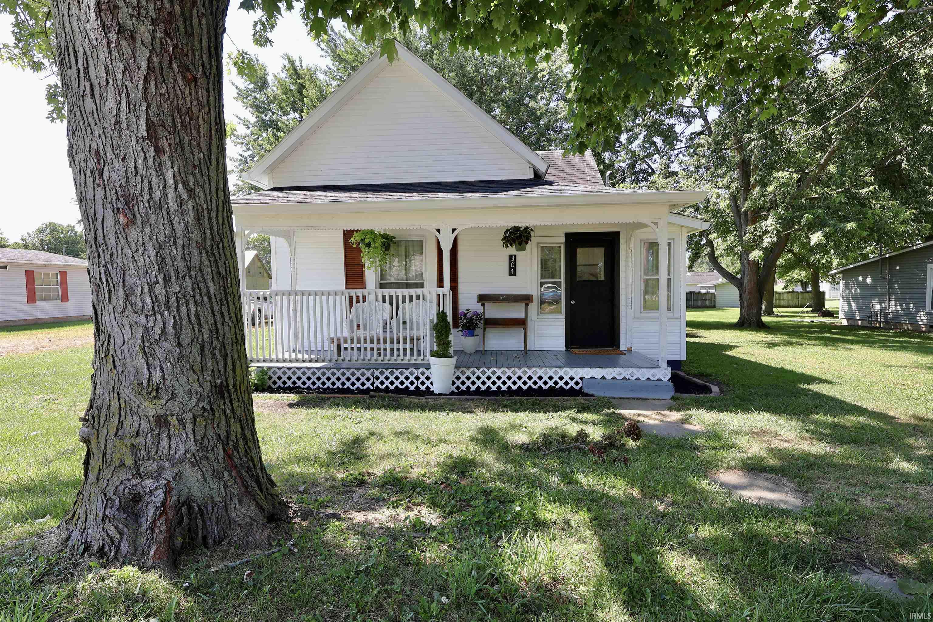 1st image of 304 E Jackson St, Farmland, IN 47340 | MLS# 202630908